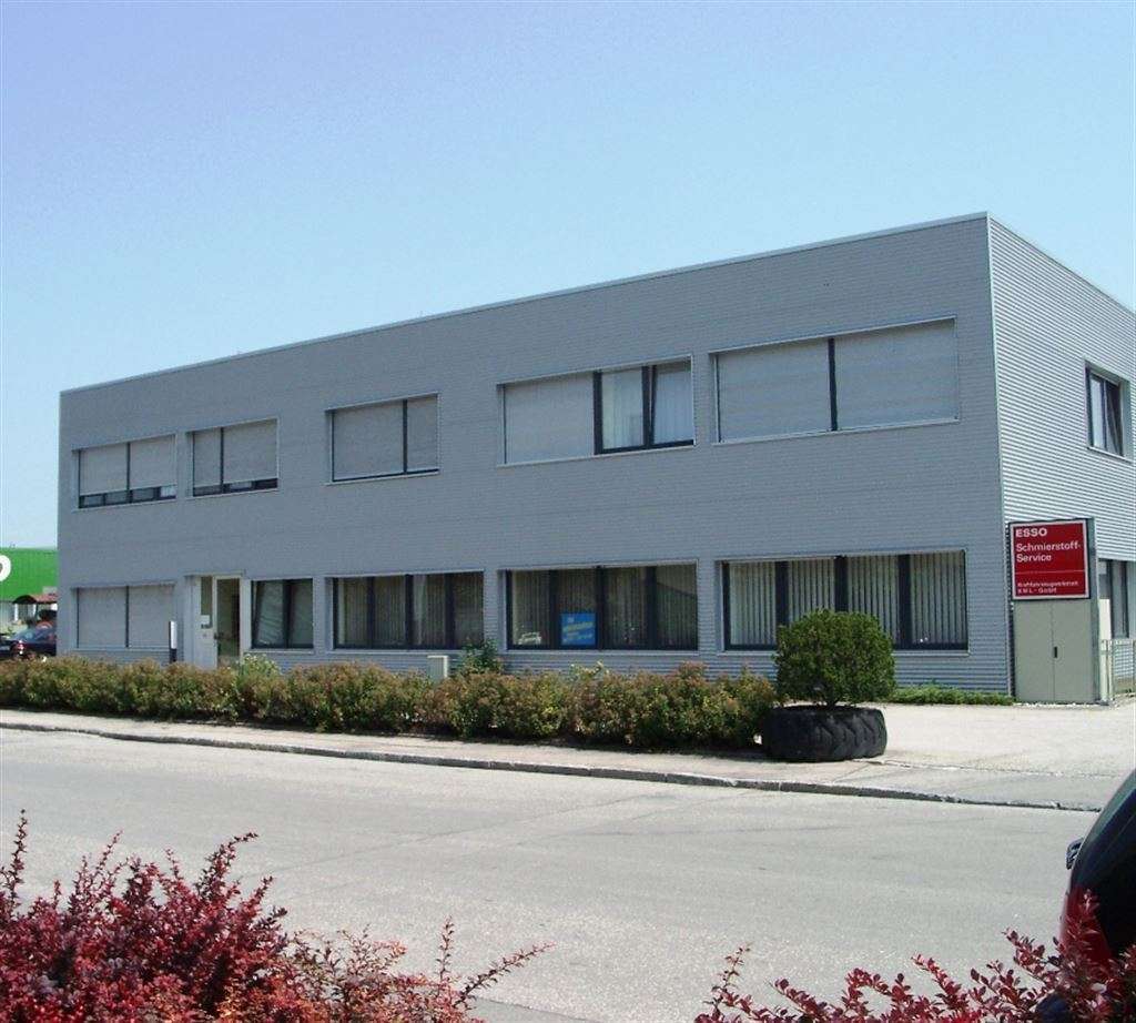 Provisionsfrei – Büro- und Werkstattgebäude auf 3.743 m² in Karlsfeld bei München