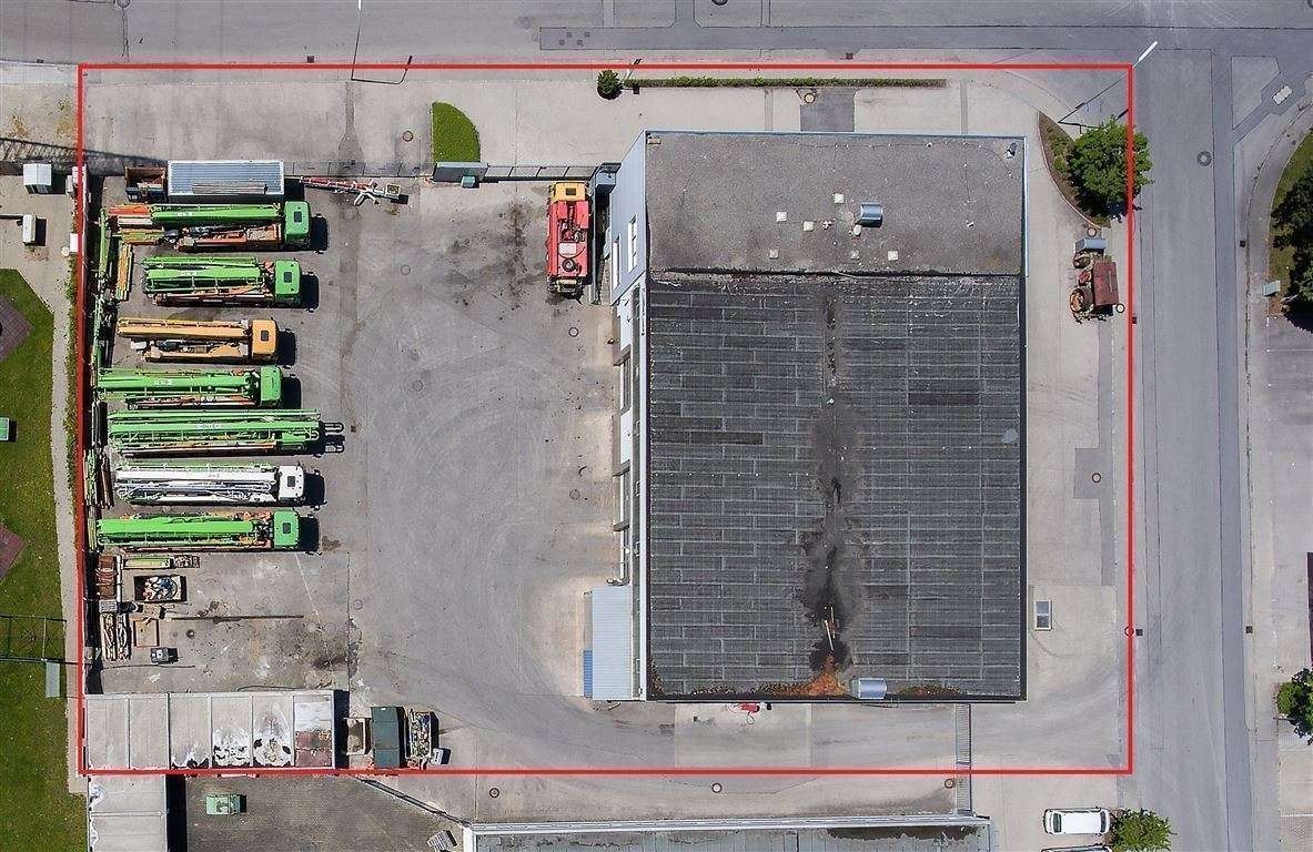 Provisionsfrei – Büro- und Werkstattgebäude auf 3.743 m² in Karlsfeld bei München