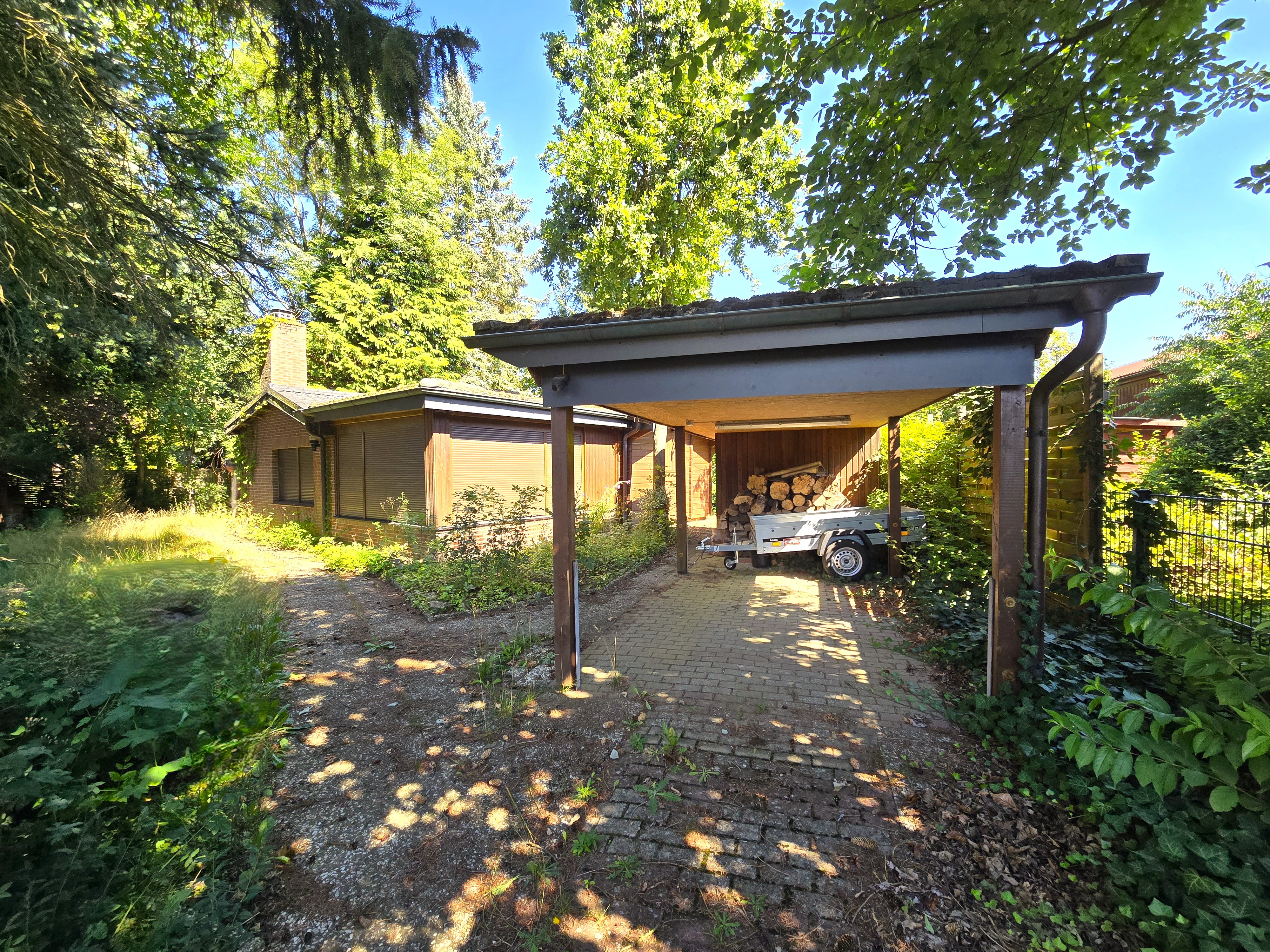 Uriges Holzhaus mit Kamin – ideal als Ferien- oder Singlehaus