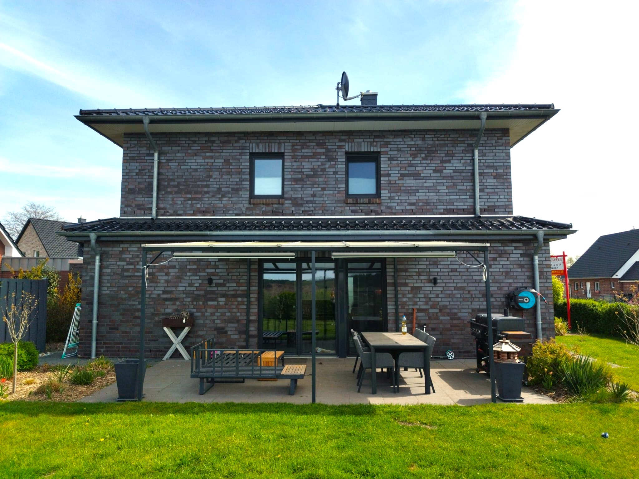 Traumhaus mit hochwertiger Ausstattung und großer Garage,  Sackgassenendlage