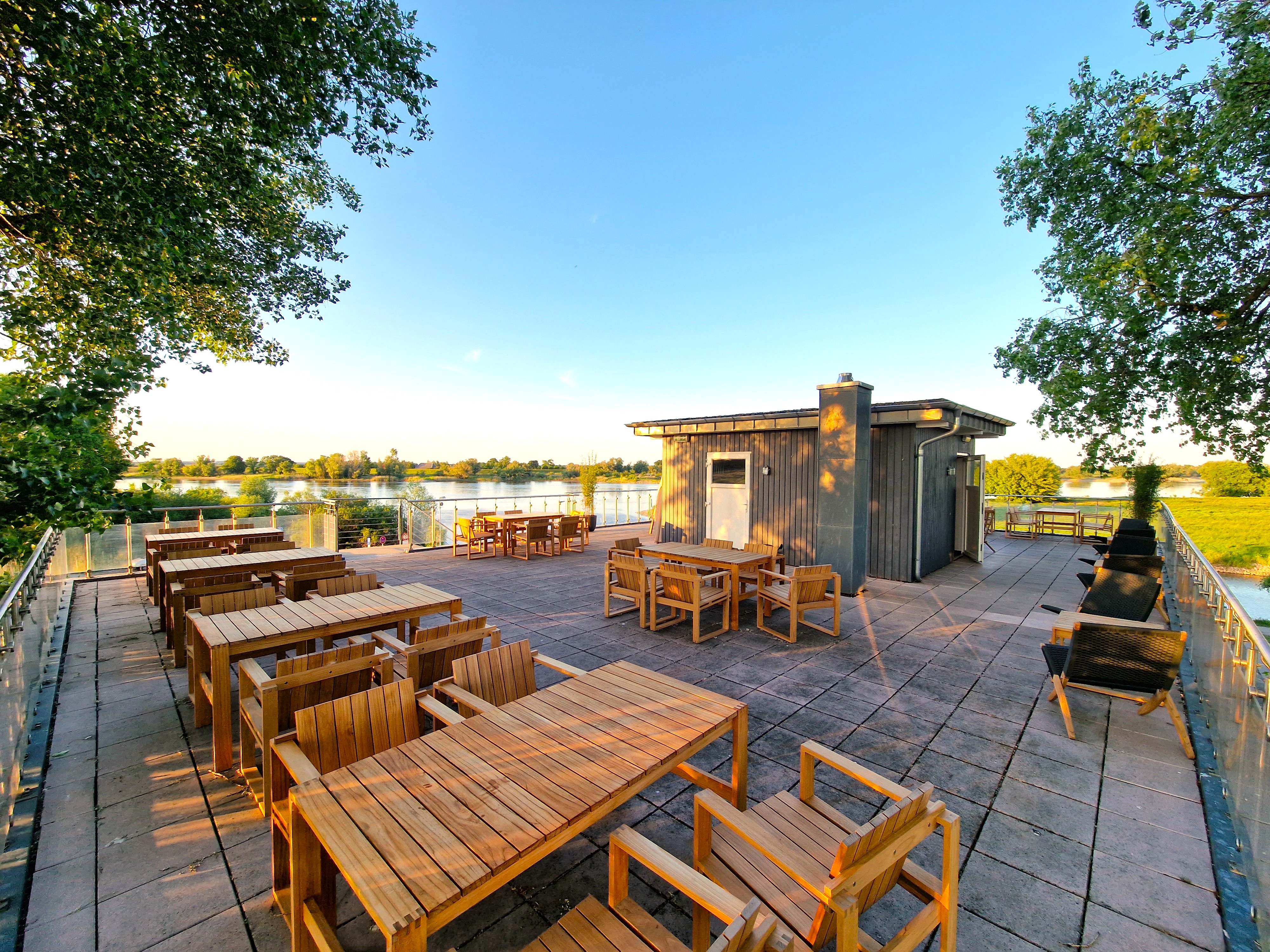 Bleck“ede” Fährhaus Gastronomie- & Eventstandort in Toplage am Bleckeder Hafen