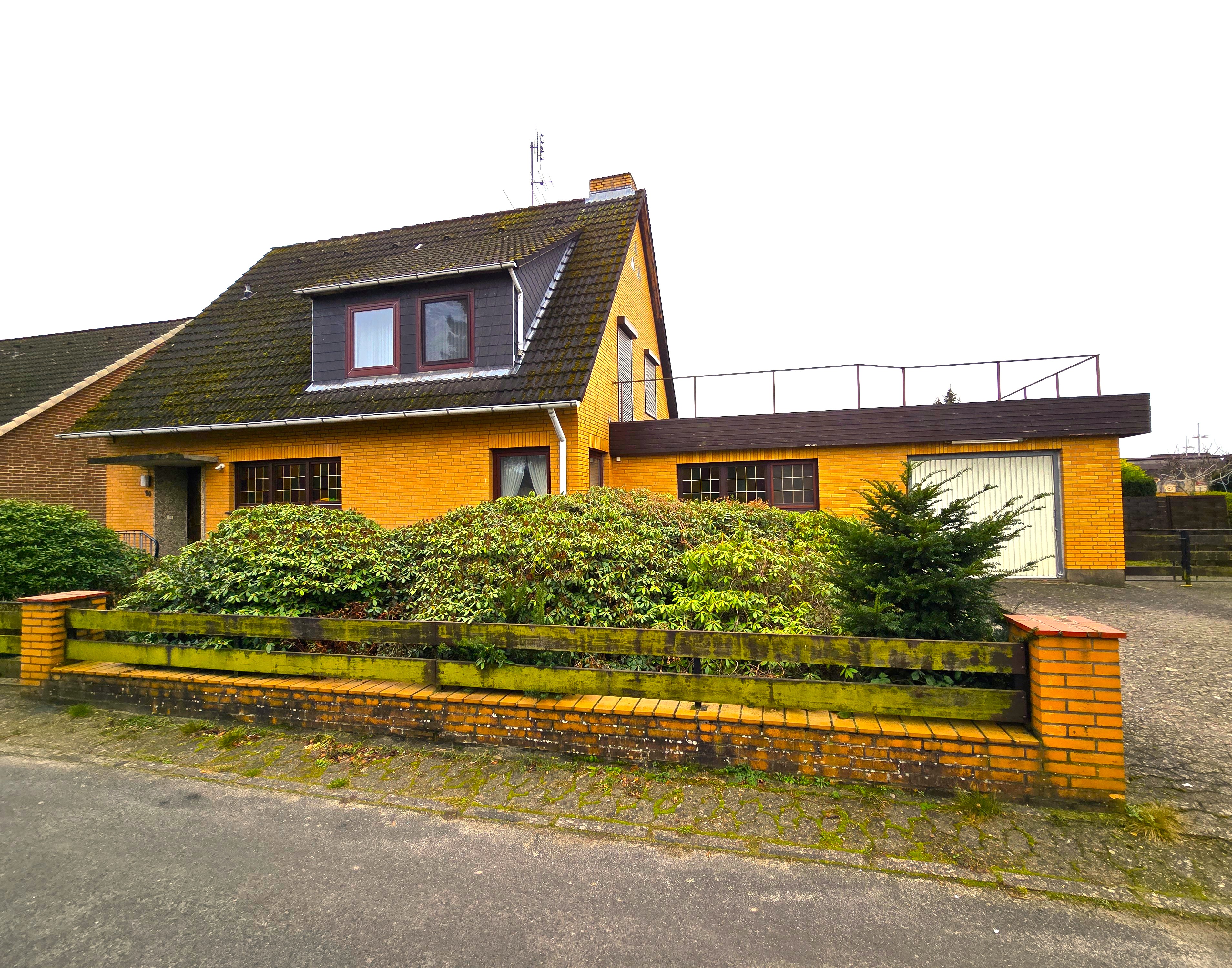 Gepflegtes Einfamilienhaus im Zentrum von Bleckede mit Garage, Nebengebäude und Garten