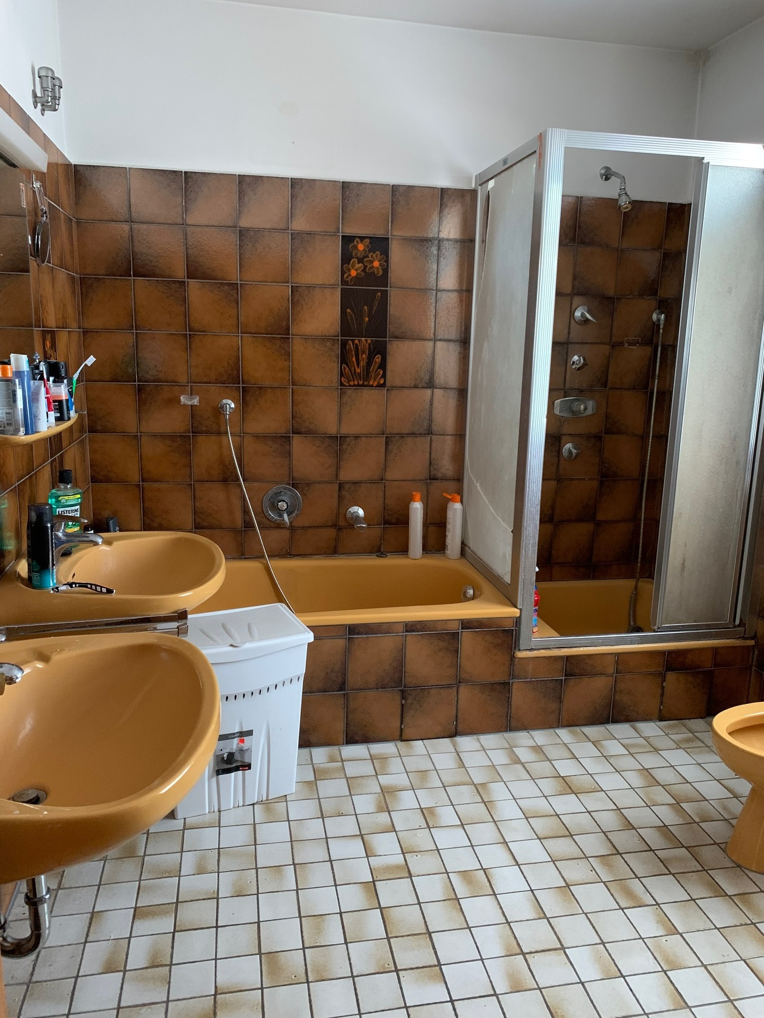 Gepflegtes Walmdachhaus mit 2 Wohneinheiten und Gewerbeeinheit in 25560 Schenefeld. – Bild 17