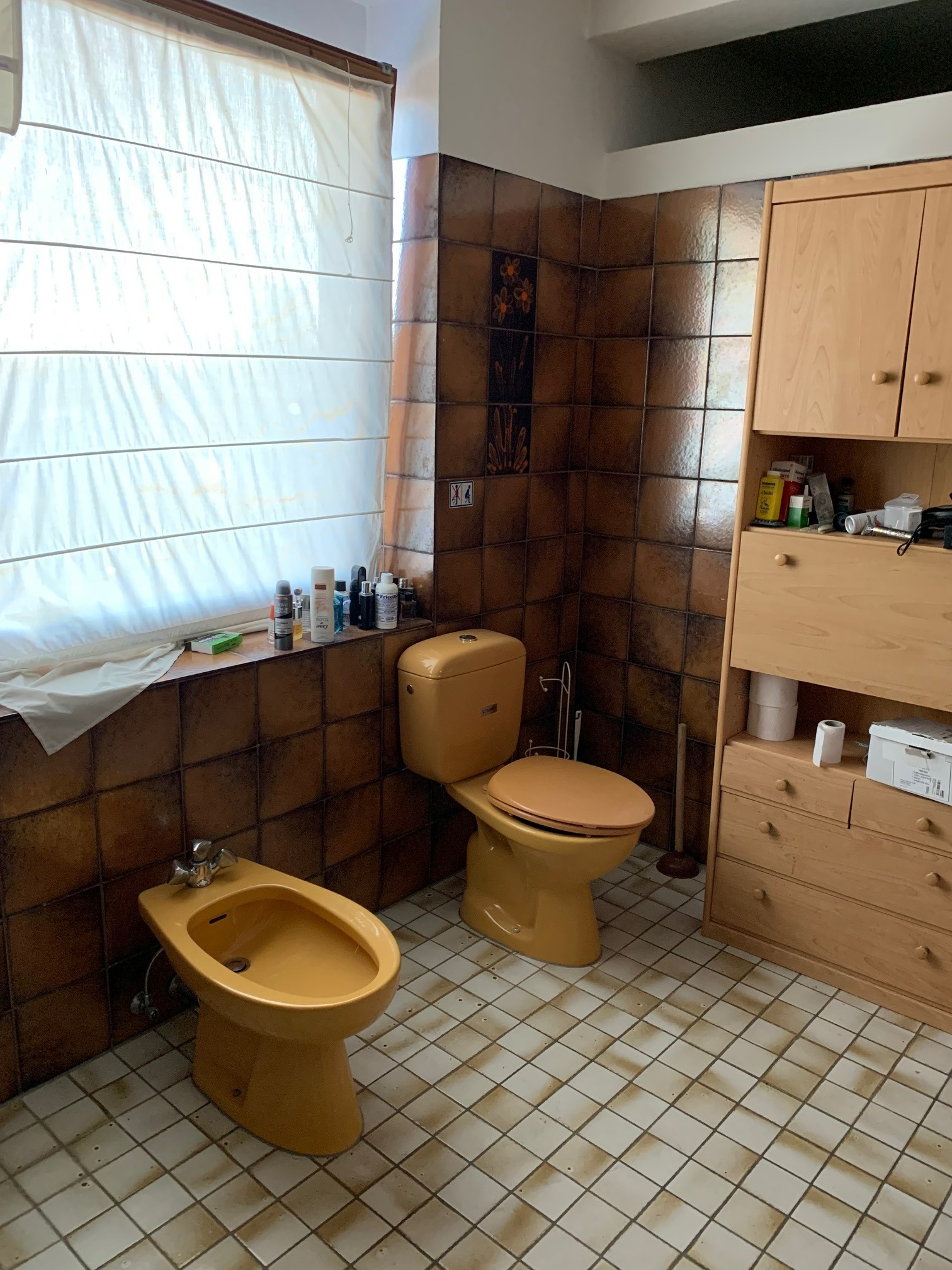 Gepflegtes Walmdachhaus mit 2 Wohneinheiten und Gewerbeeinheit in 25560 Schenefeld. – Bild 18