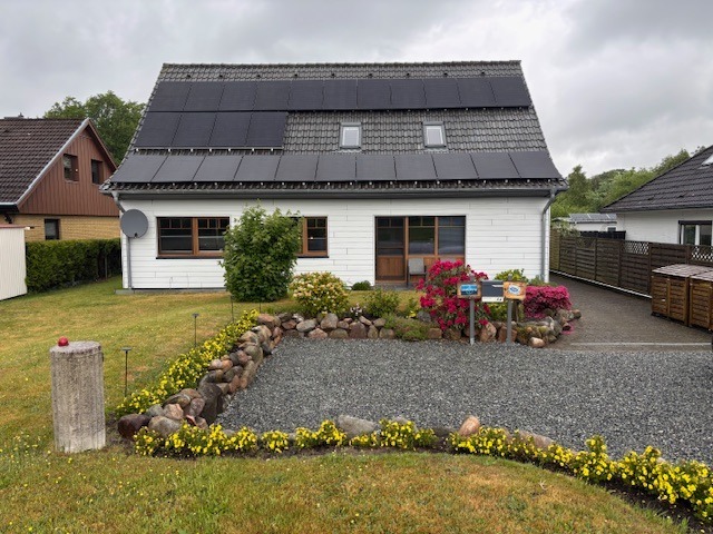 Top gepflegt, Einfamilienhaus mit viel Grün in 24969 Lindewitt OT Linnau.