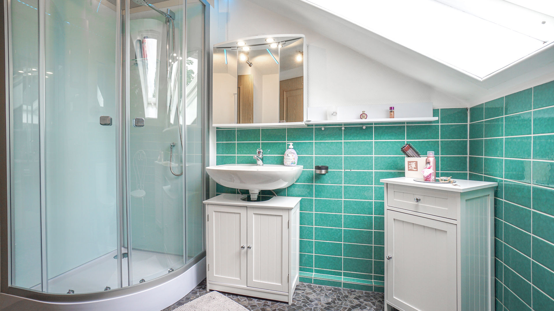 Familiengerechtes Anwesen in idyllischer Wohnlage und eigenem Bootsanlegerplatz in 23816 Neversdorf. – Bild 38