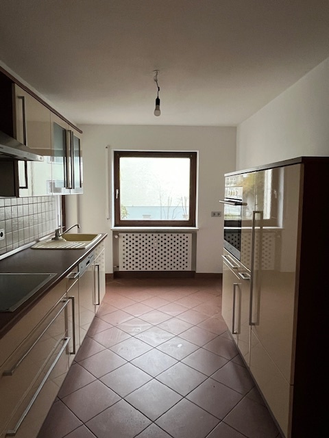 HELLE 3,5-ZIMMER-WOHNUNG NAHE BODENSEE – IDEAL FüR EIGENNUTZER UND ANLEGER – VERKAUF - Küche