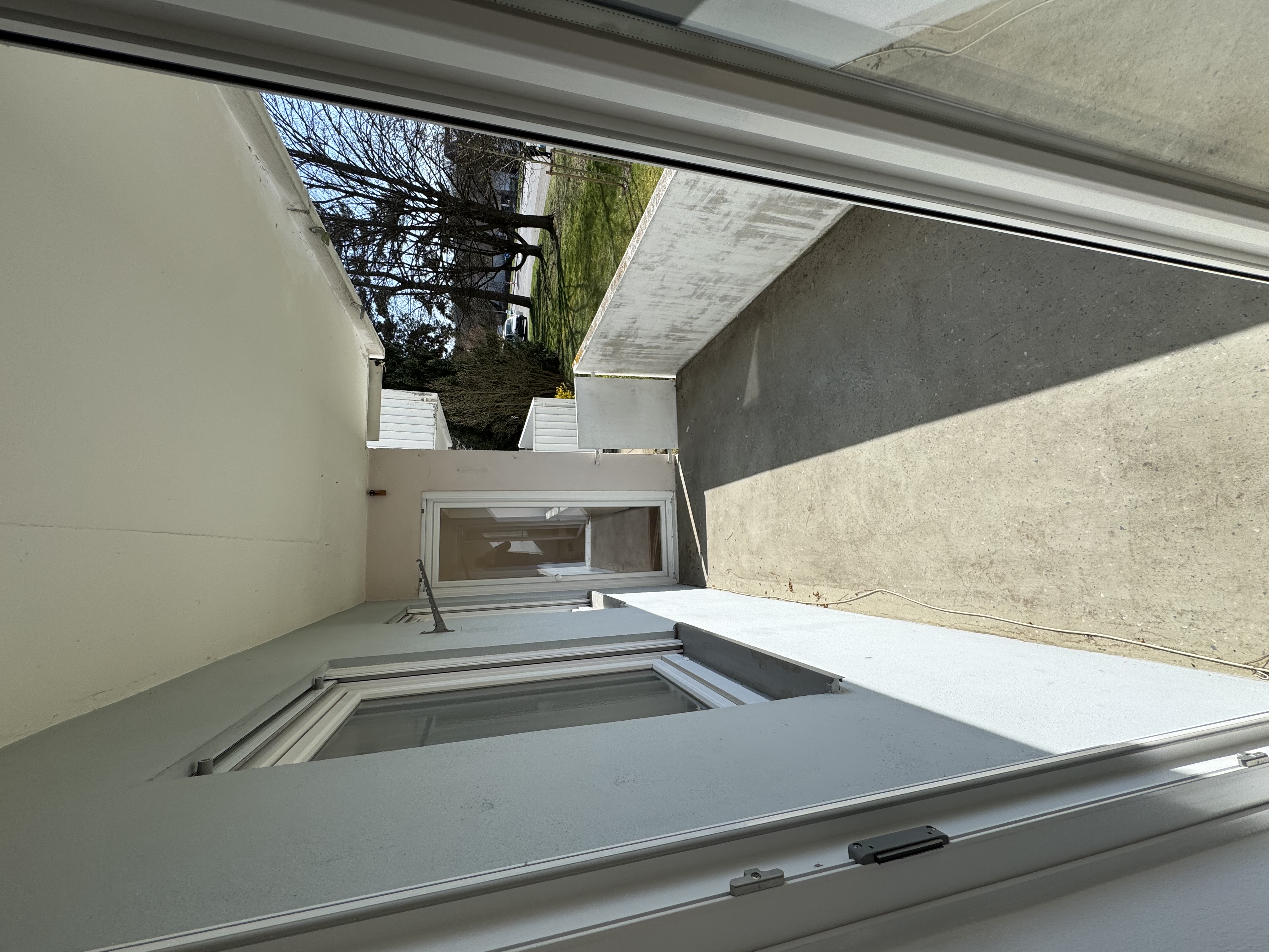 REDUZIERTER PREIS - HELLE 2-ZIMMER-WOHNUNG MIT 65 M² IN RUHIGER LAGE – VERKAUF - IMG_2246