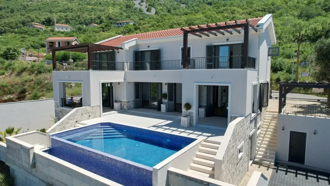 LUXUS VILLA IN MONTENEGRO - NEUBAU – VERKAUF - ec36e3fe77d0e75138c625976143a