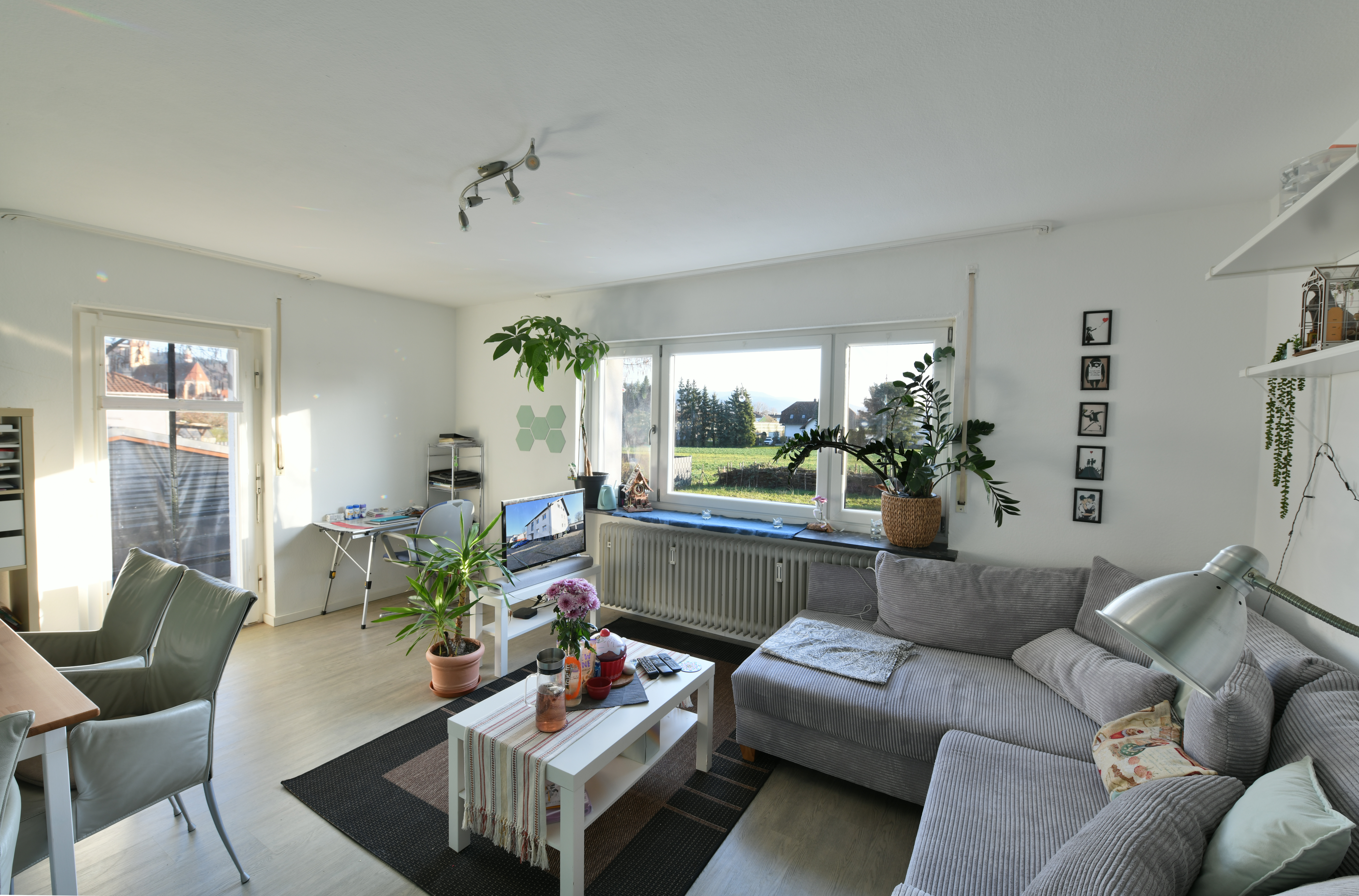 Helle Eigentumswohnung mit Garten und Terrasse