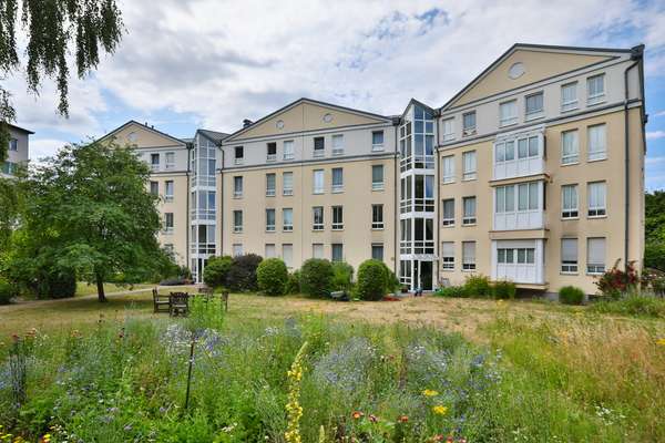 4-Zi-Wohnung mit Wintergarten in Mariendorf, 115 m², 2. OG, 2 Stellplätze