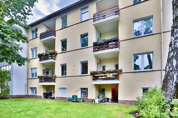 3-Zimmer-Wohnung nahe Kranoldplatz in Lankwitz: 2.OG, bezugsfrei, Loggia, hell, ruhig, grün