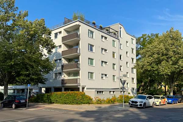 2 Zi.-Wohnung mit großer Doppelgarage: Zehlendorf-Mitte, 60 m², Aufzug, vermietet, provisionsfrei