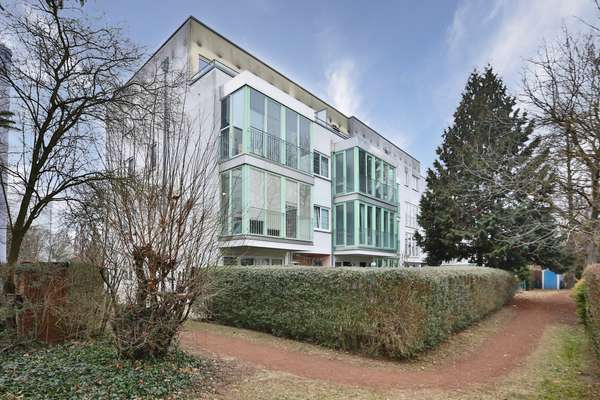 schicke 2-Zi.-Wohnung in Berlin-Buckow, 55 m², bezugsfrei ab 30.06.26, Wintergarten, hell, ruhig