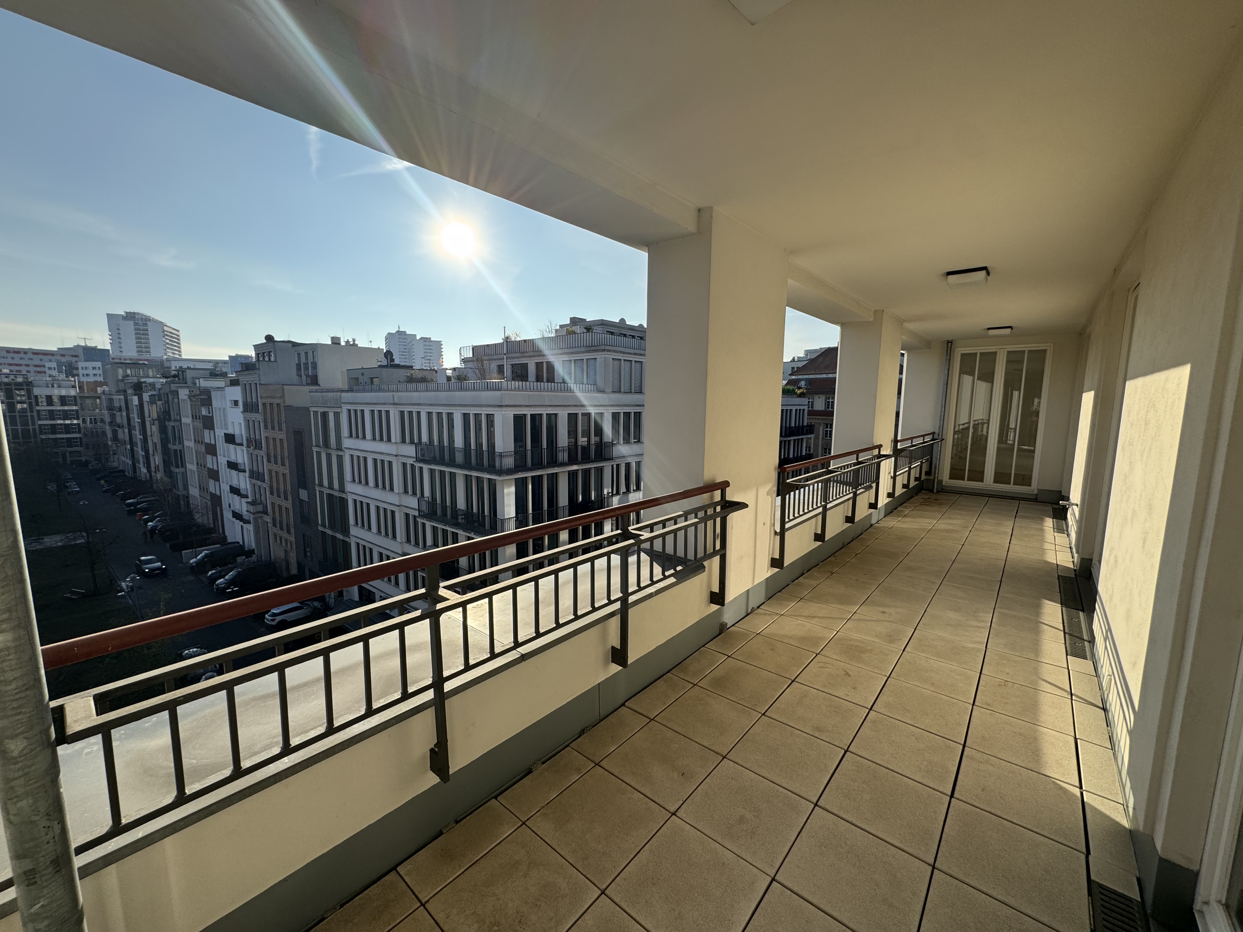 Ab Juli: Exklusive City-Residenz mit 3 Schlafzimmern, Masterbädern & großem Balkon in Toplage!