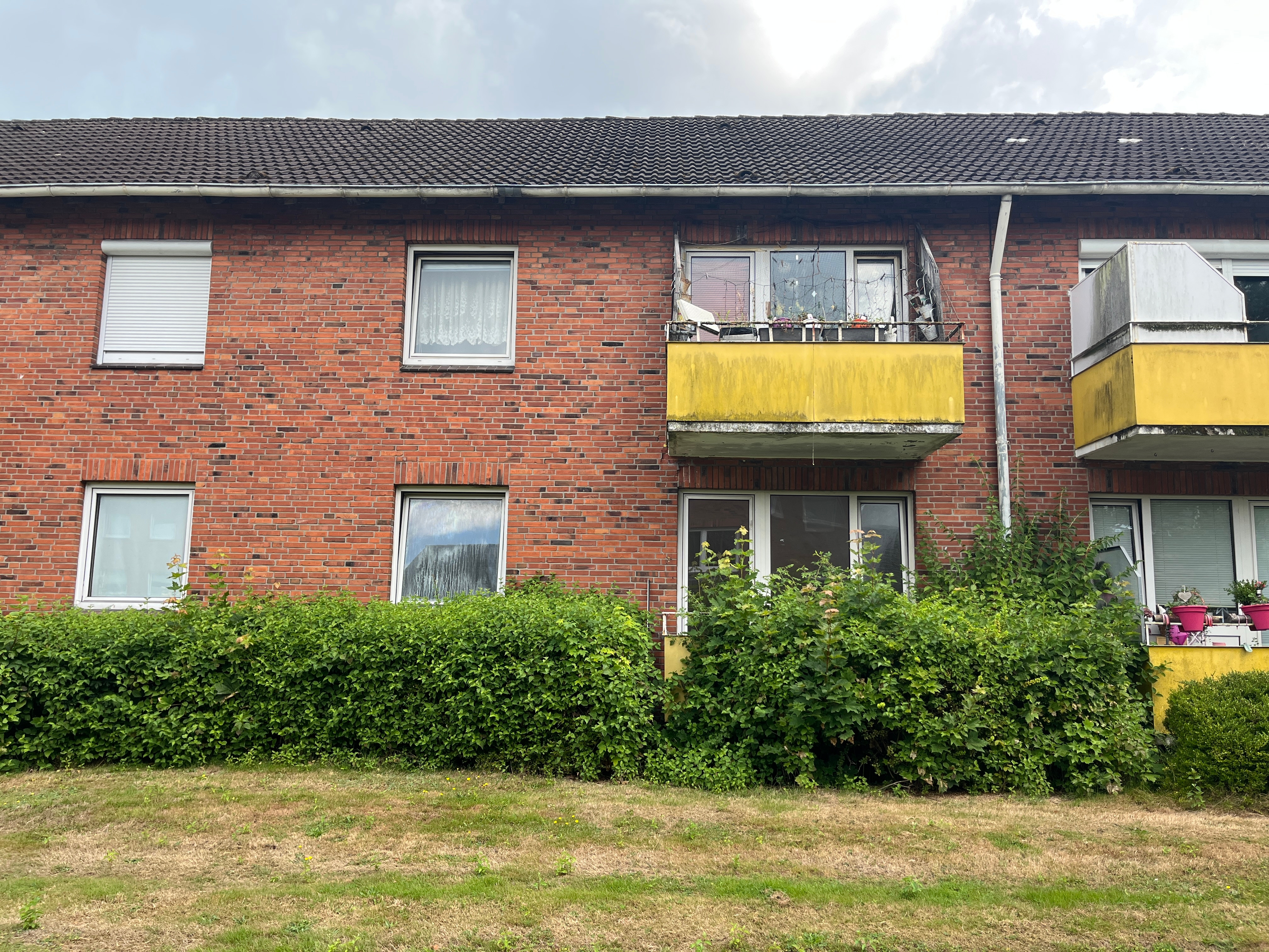 Rückansicht mit Balkon