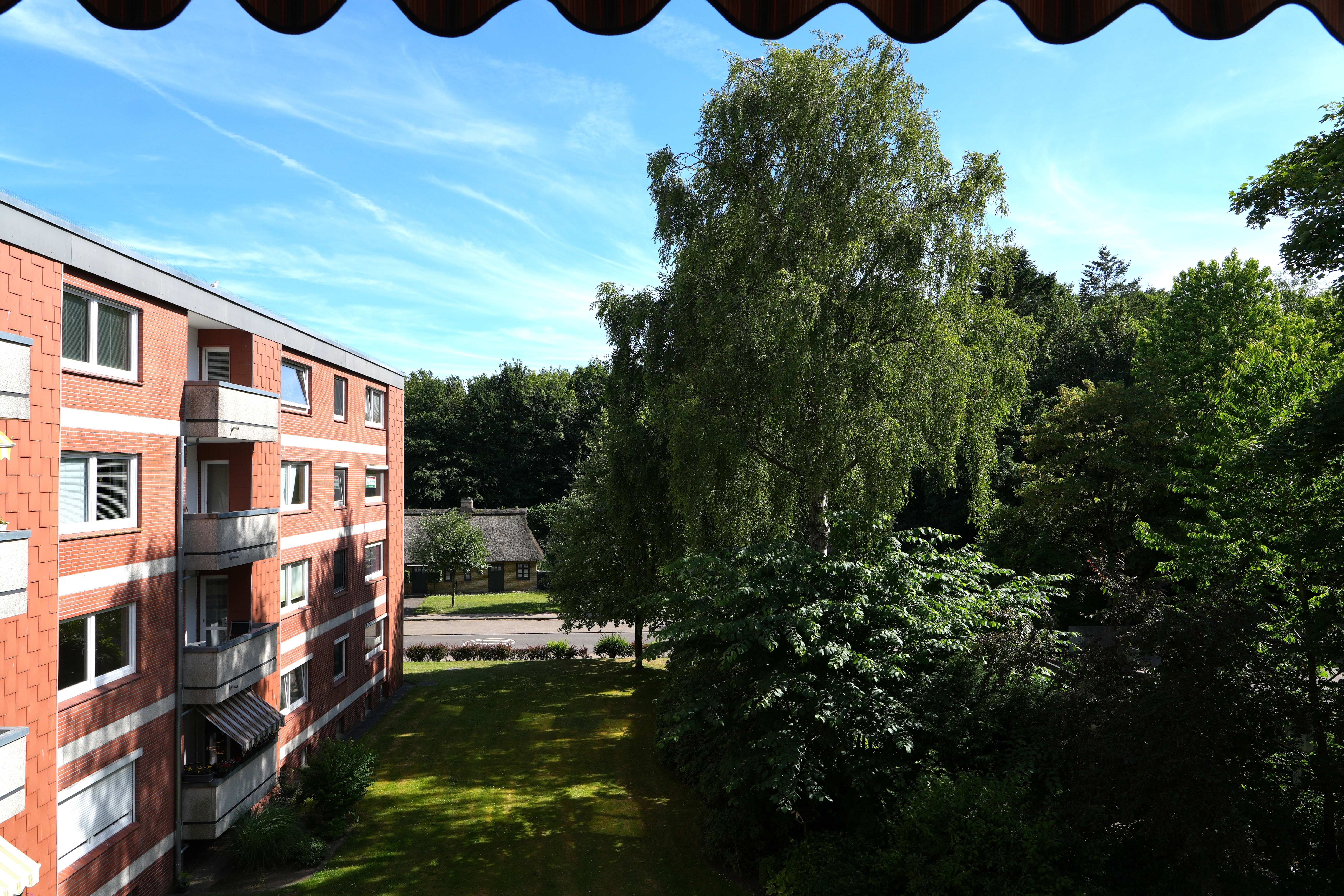 Ausblick vom sonnigem Südbalkon