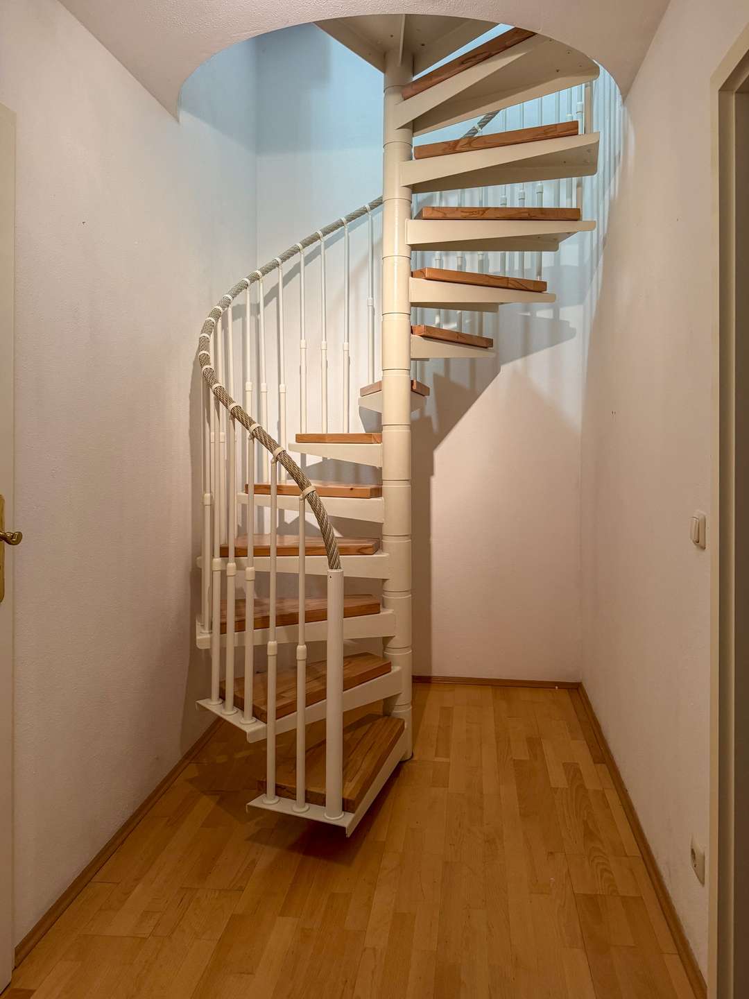Treppe ins Souterrain