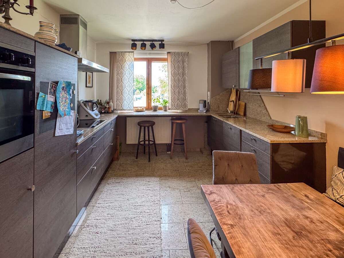 Aktuell ohne Küche – so könnte es aussehen.