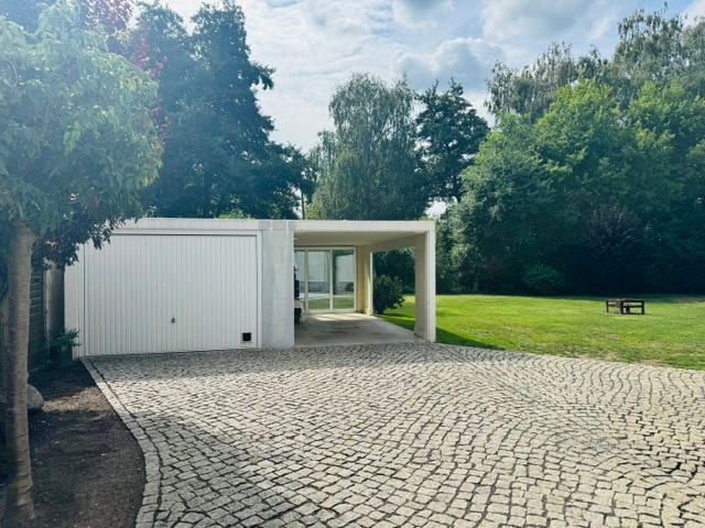 Kombination Garage-Carport