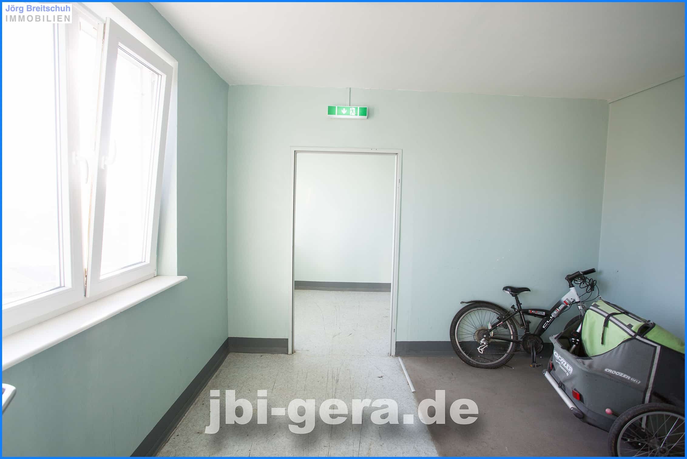 Fahrrad, Kinderwagen, Abstellfläche 5OG