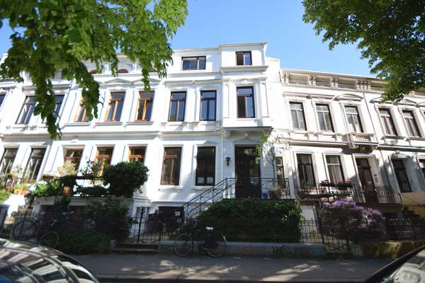 1A Lage – Stilvolles Altbremer Haus im Fehrfeld mit 261m² Wohn/Nutzfläche
