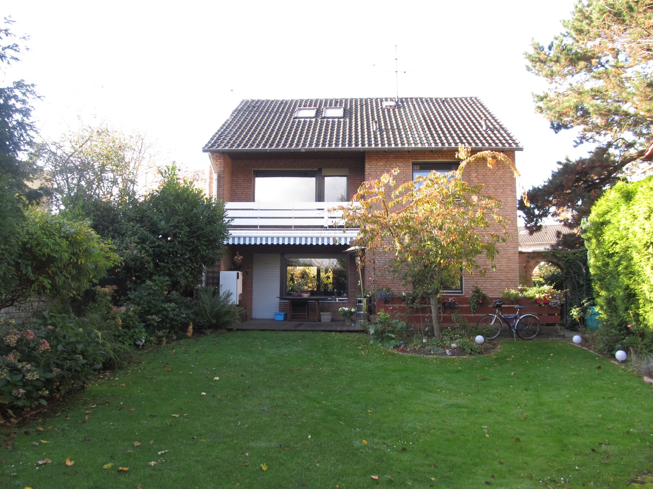 Freistehendes EFH mit viel Platz in ruhiger Wohnlage von Moers Eick-West