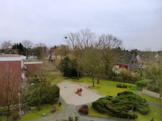 4-Raum-Wohnung mit großer Loggia in Du-Großenbaum