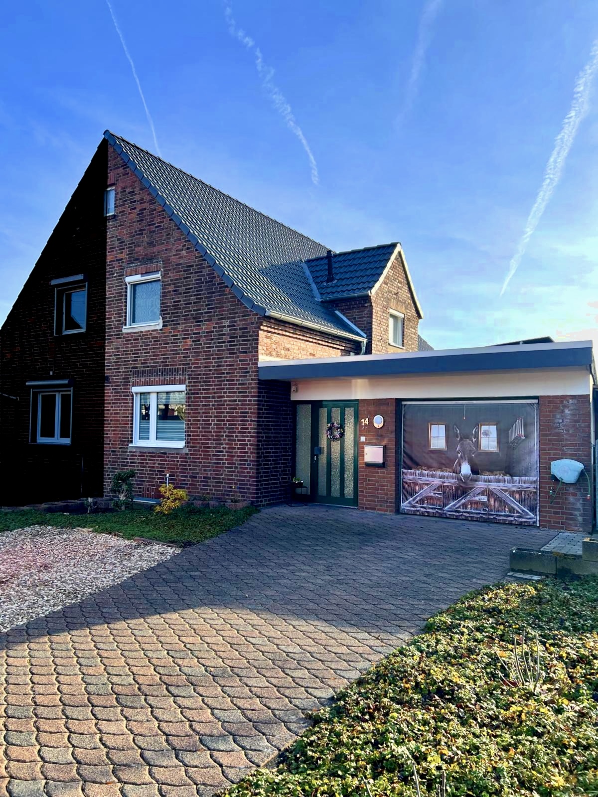 Charmante Doppelhaushälfte auf sonnigem Grundstück in Moers-Utfort