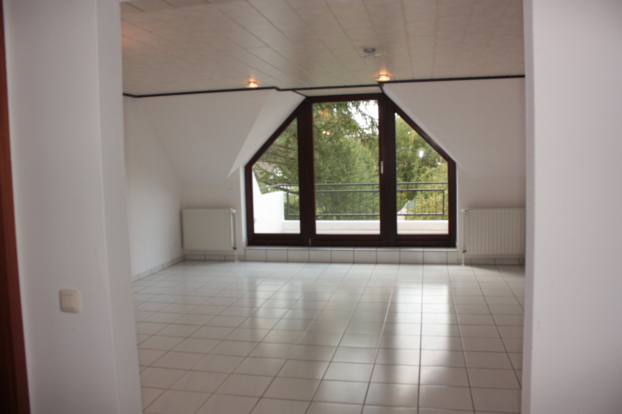 Wohnzimmer und Loggia