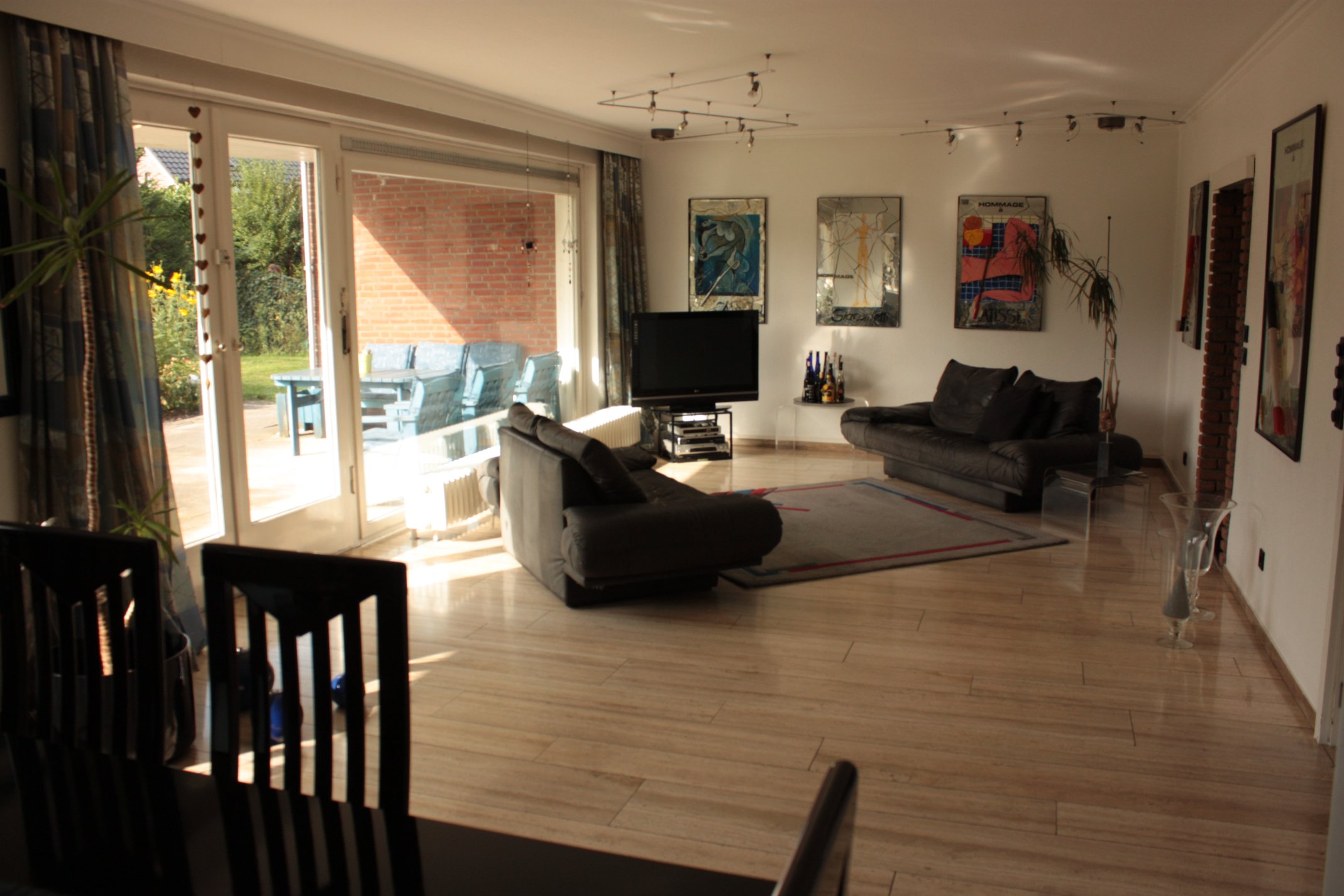 Freistehendes Einfamilienhaus mit Charme und Blick ins Grüne