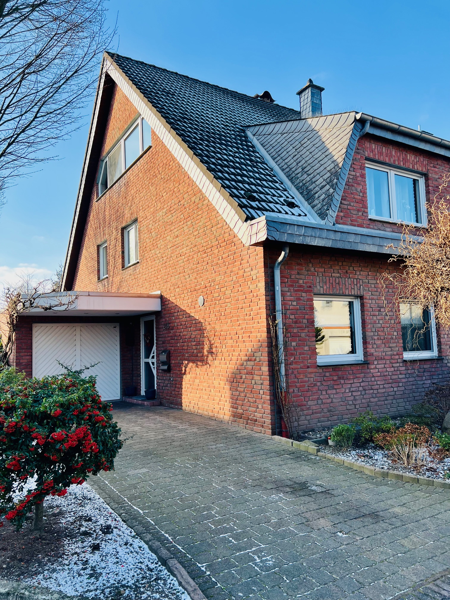 Top ausgestattetes EFH in ruhiger Spielstraße