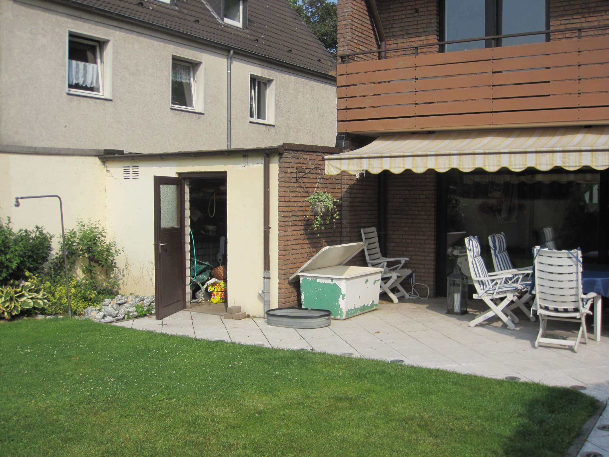 DHH mit viel Platz in direkter Nähe der Rheinauen