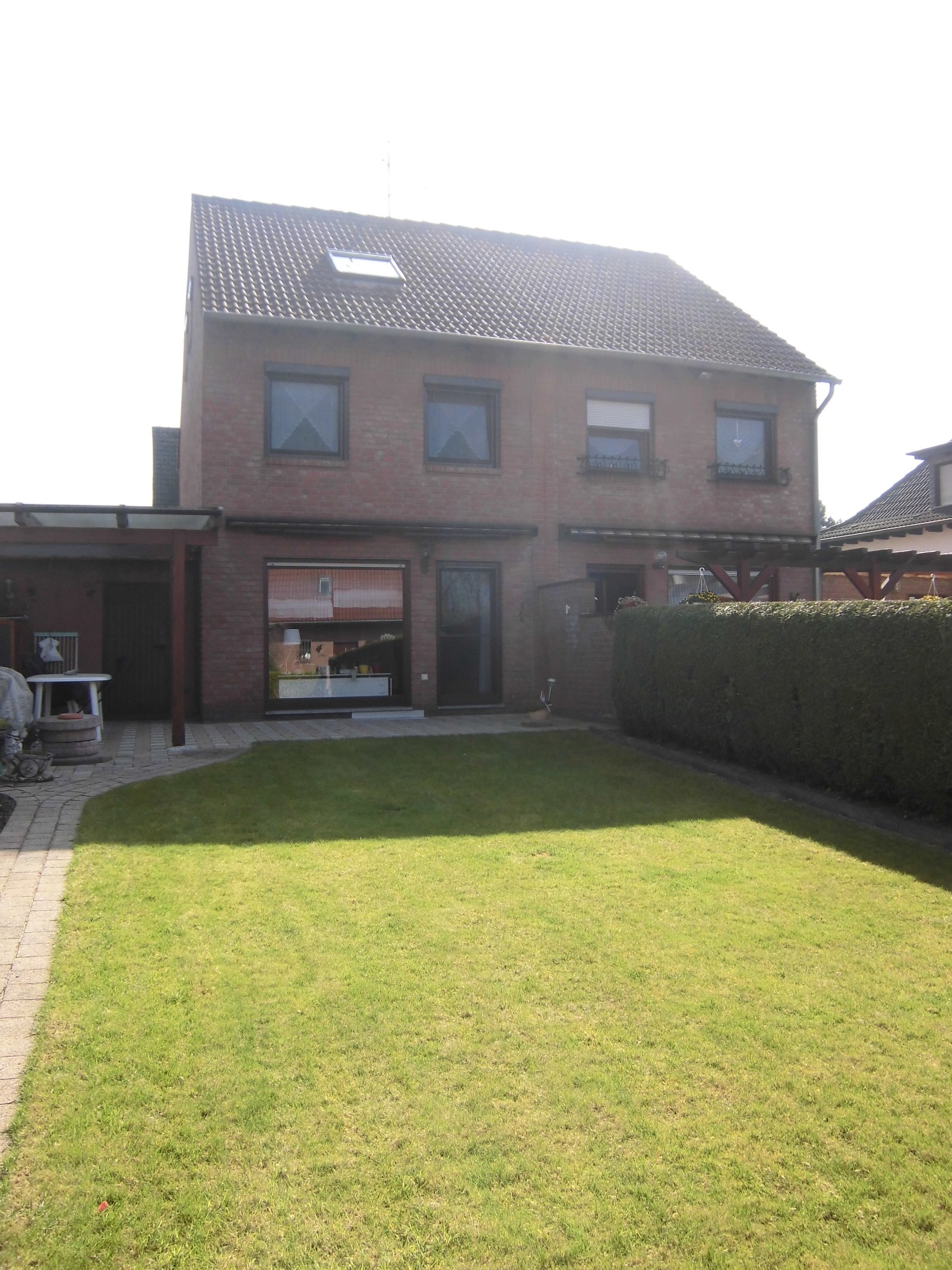 Gepflegte Doppelhaushälfte in ruhiger Wohnlage