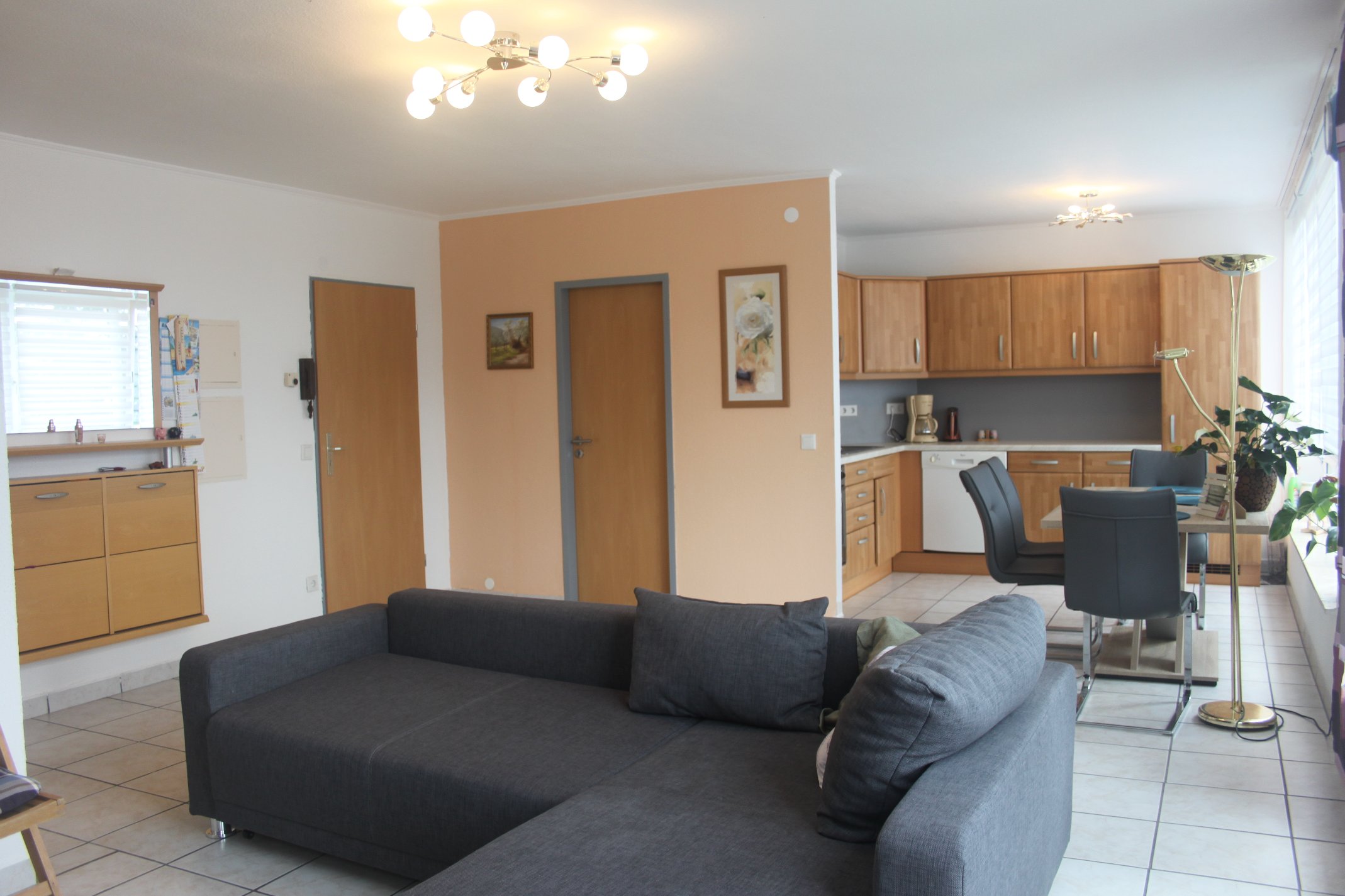 Wohnbereich / offene Küche