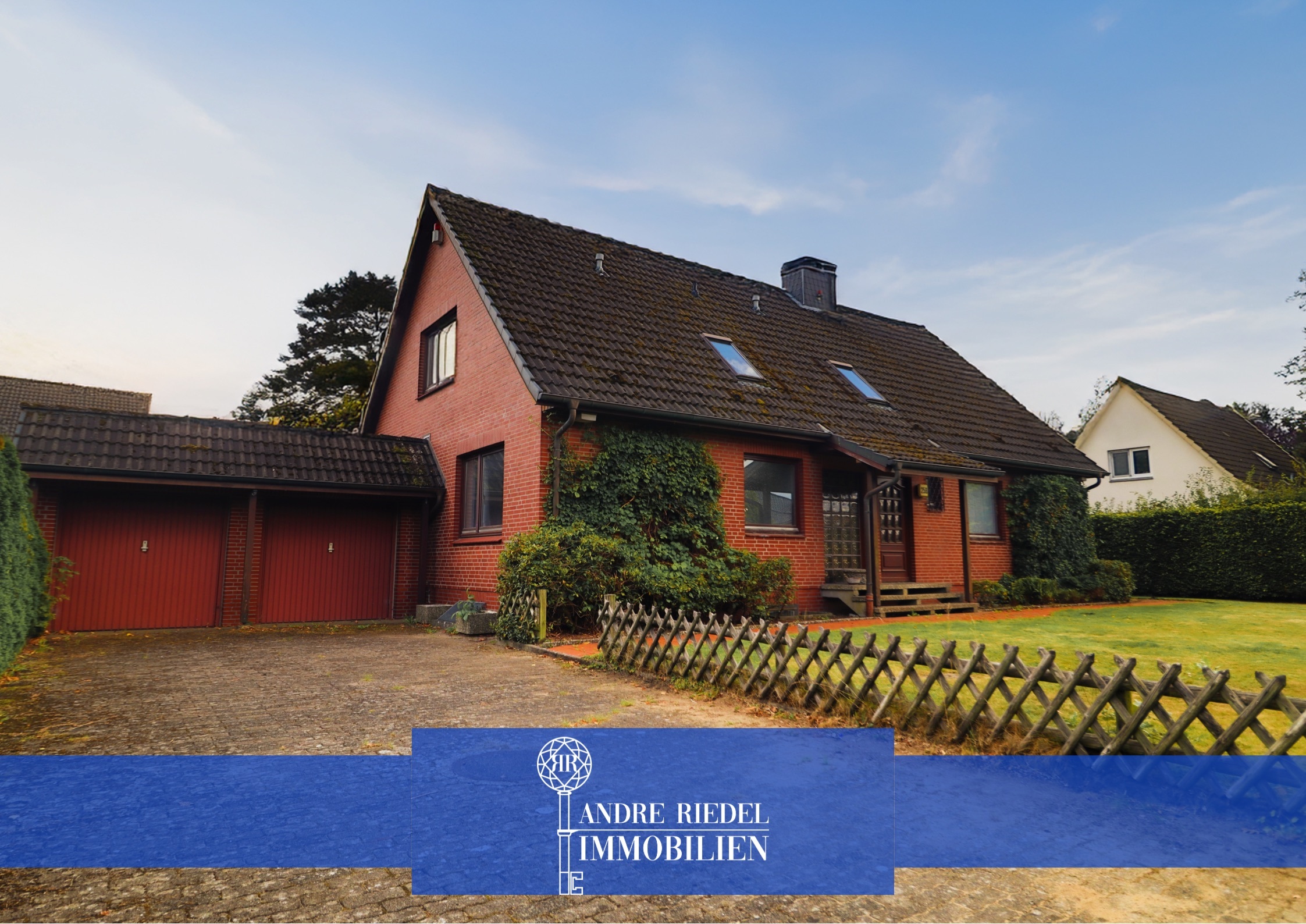 Reserviert! Großes Einfamilienhaus–Mehrgeneration–Einlieger | über 250 m² Wohn-/Nutzfläche |