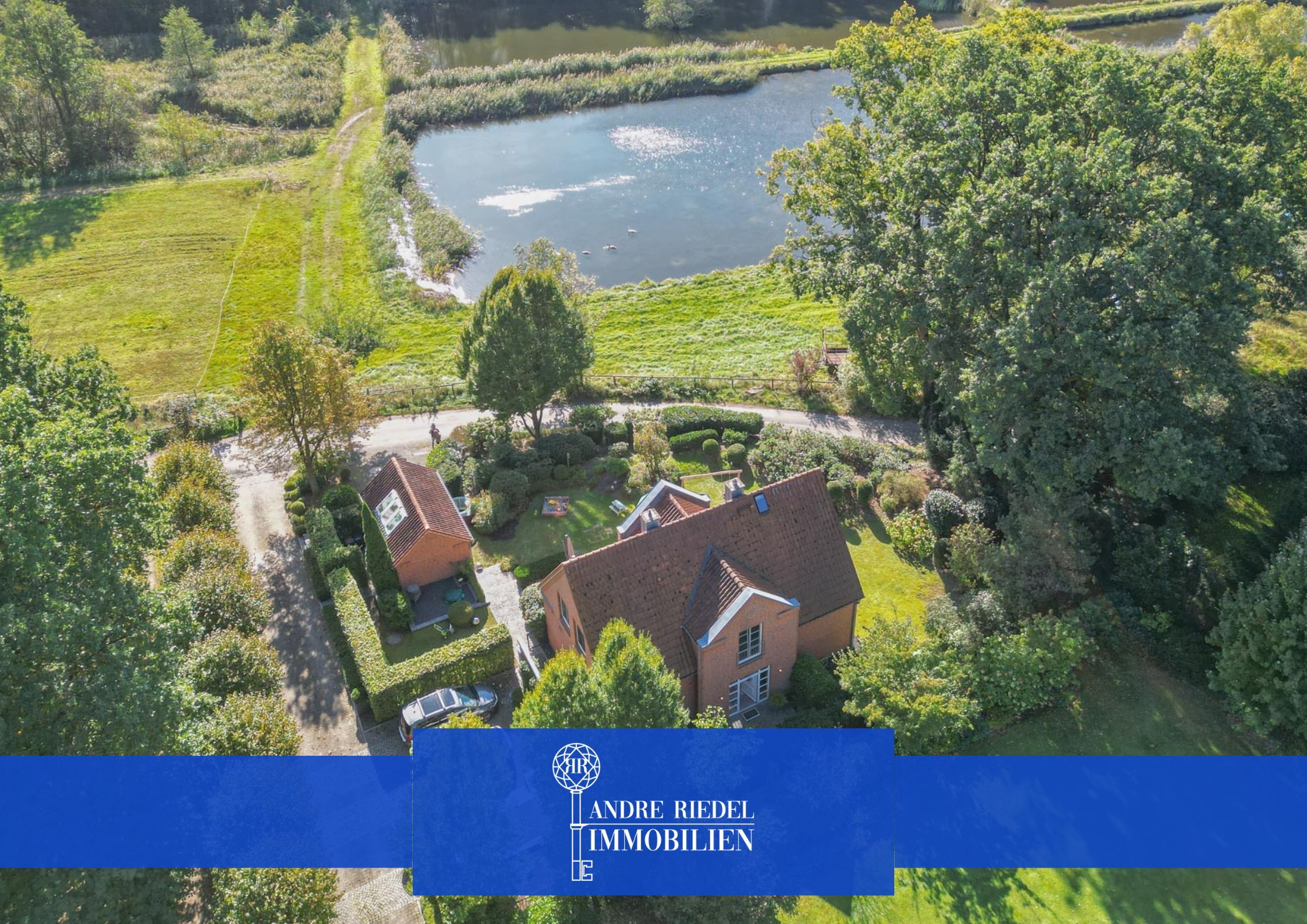 Architektenhaus mit Erweiterungsmöglichkeit, Wasserblick und einzigartigem Grundstück!