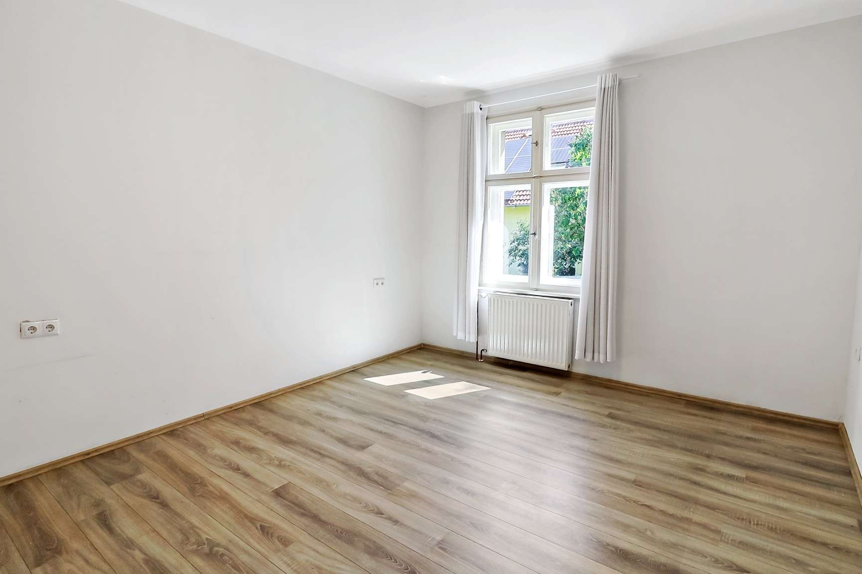 Zimmer 2 EG