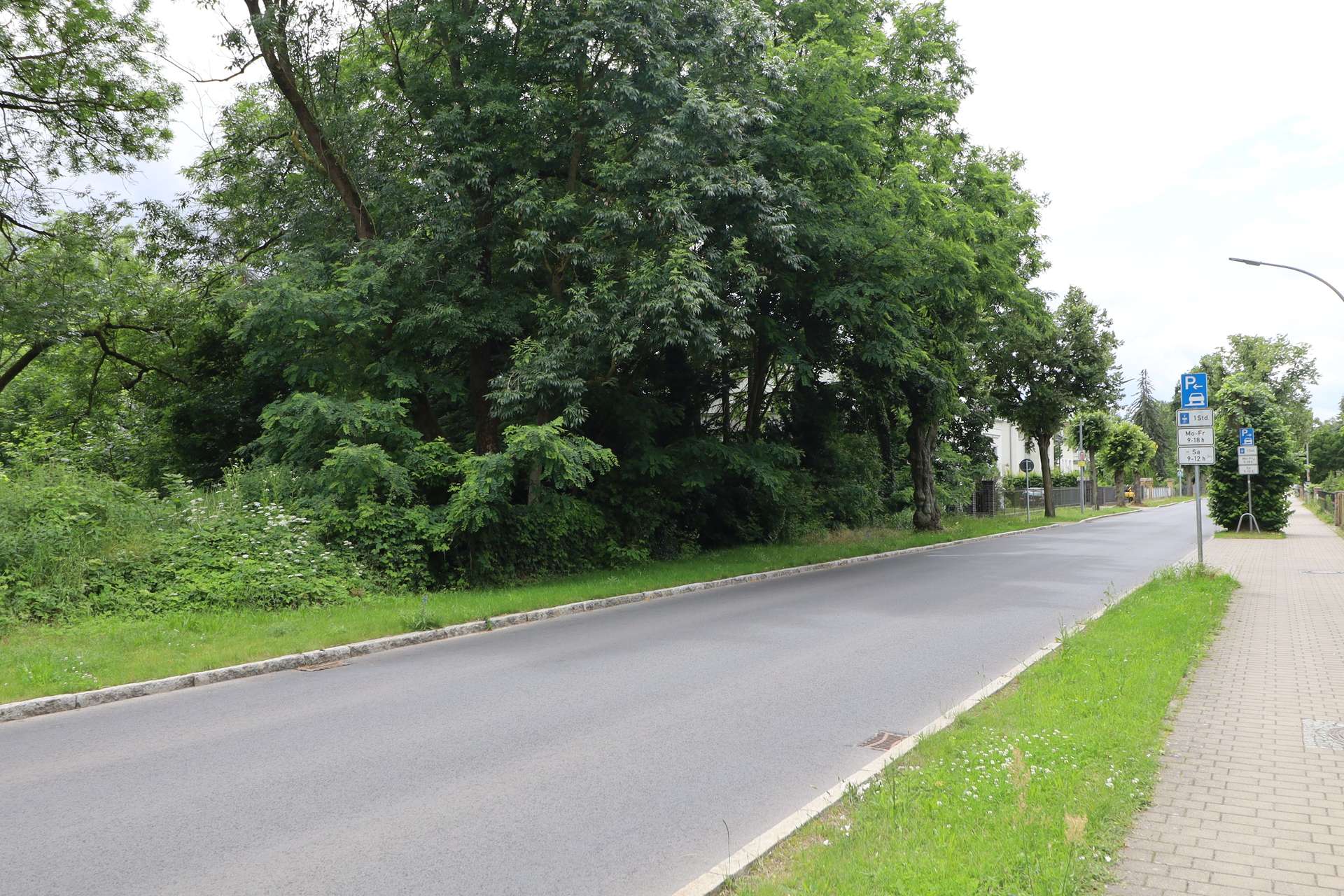 Straßenansicht