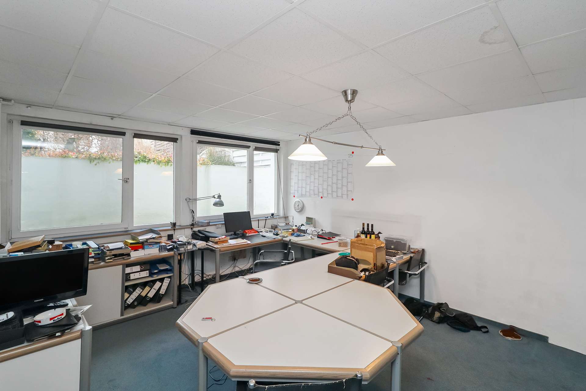 Büro im Keller