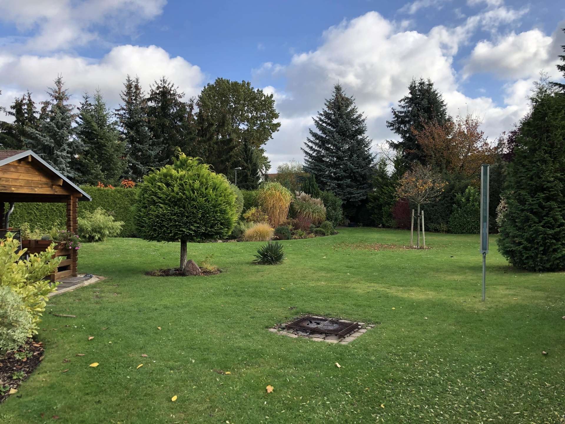 Blick über das Grundstück