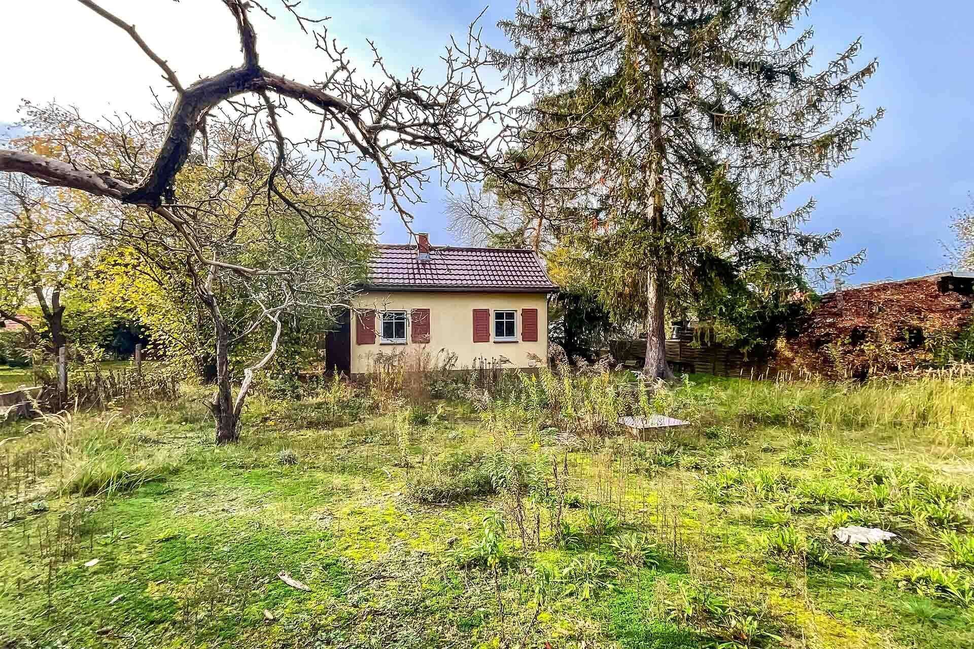 Grundstück mit Haus