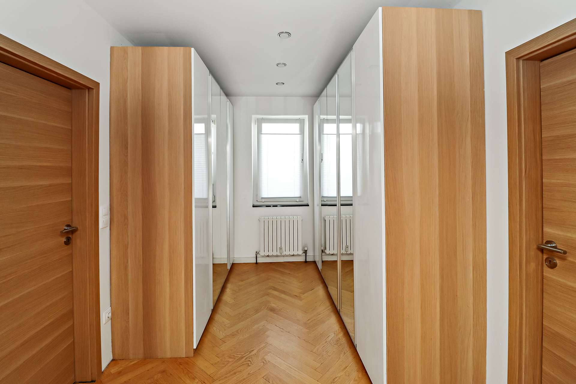 Ankleidezimmer EG