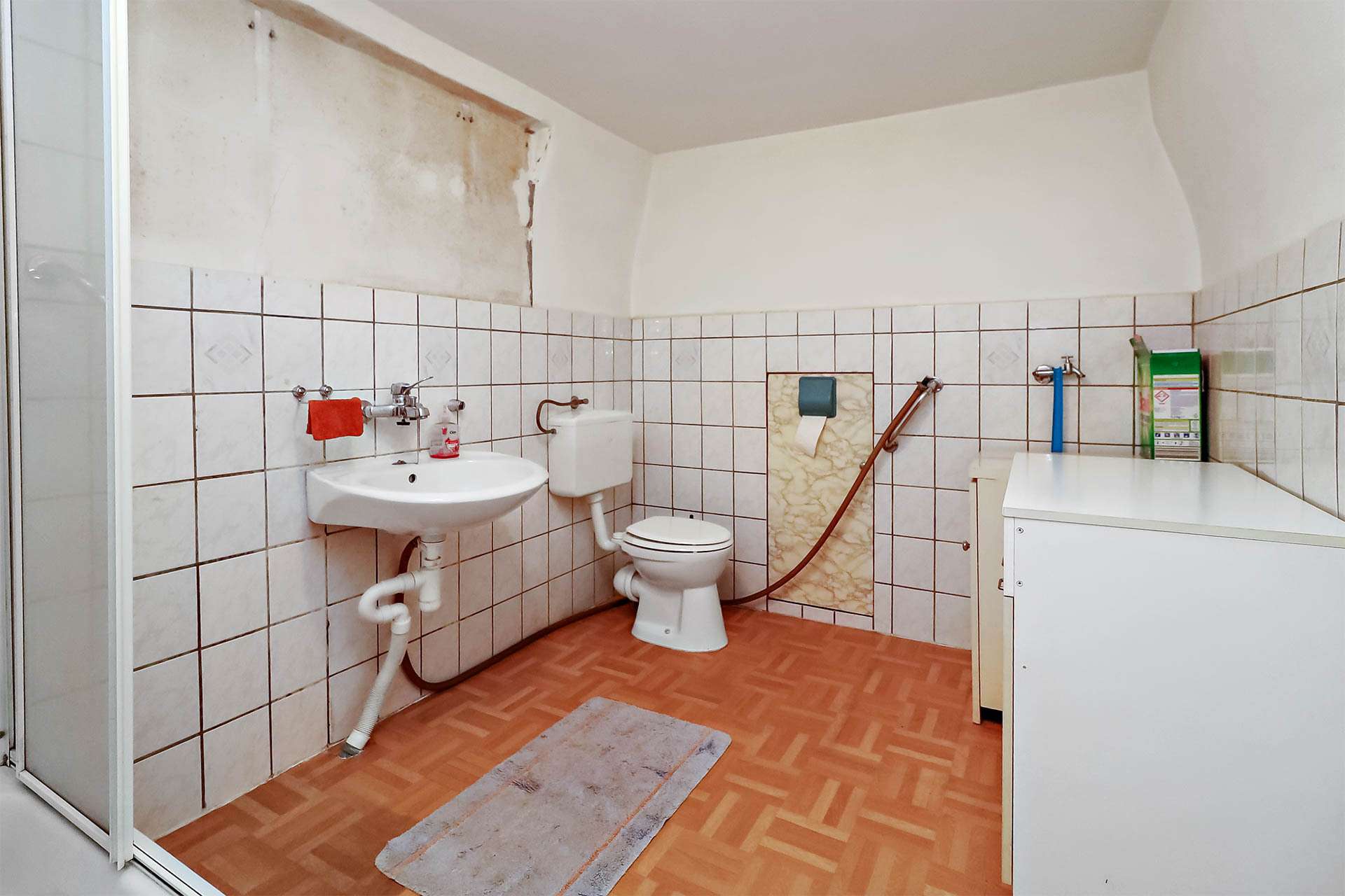 Badezimmer 1