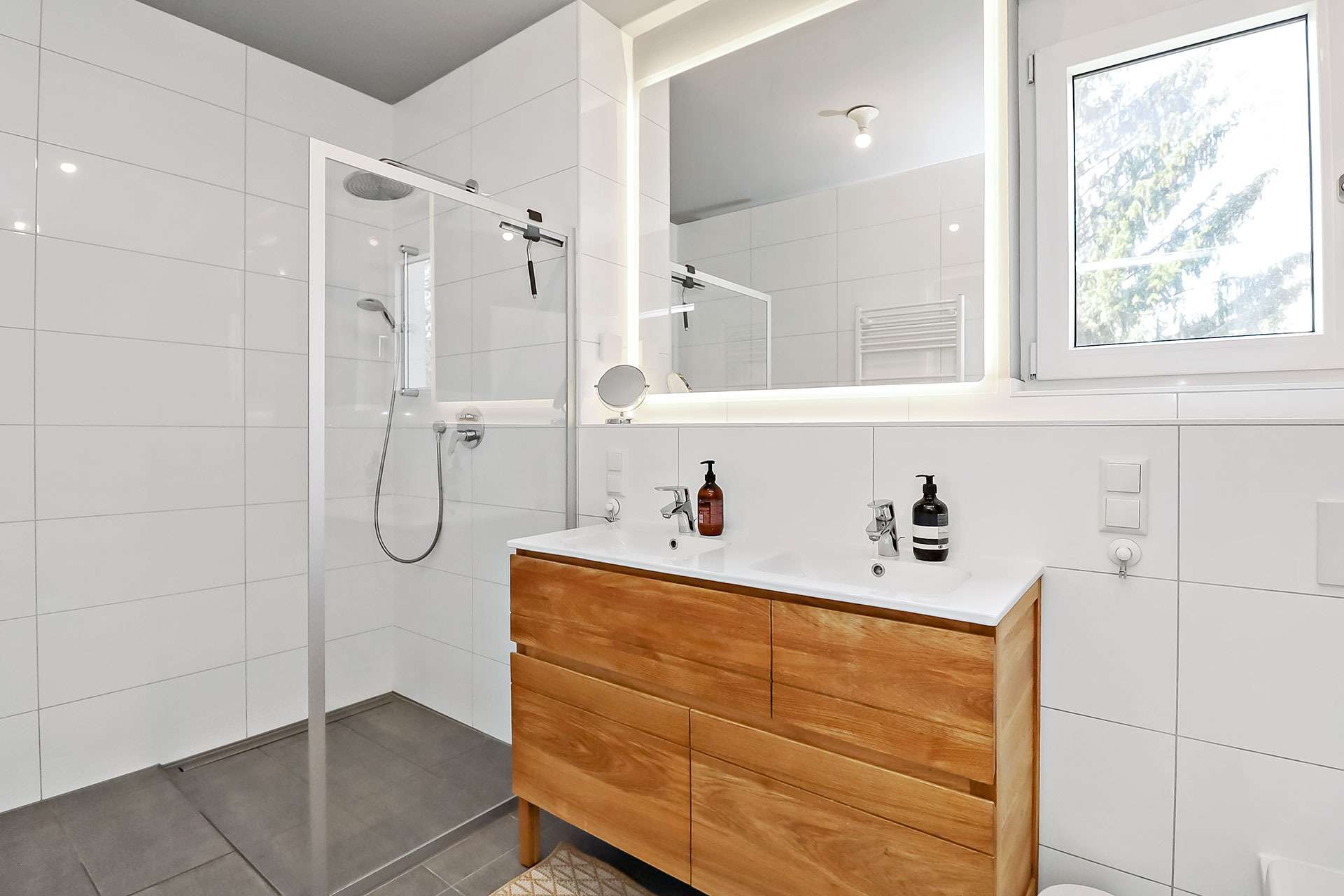 Badezimmer 1.OG