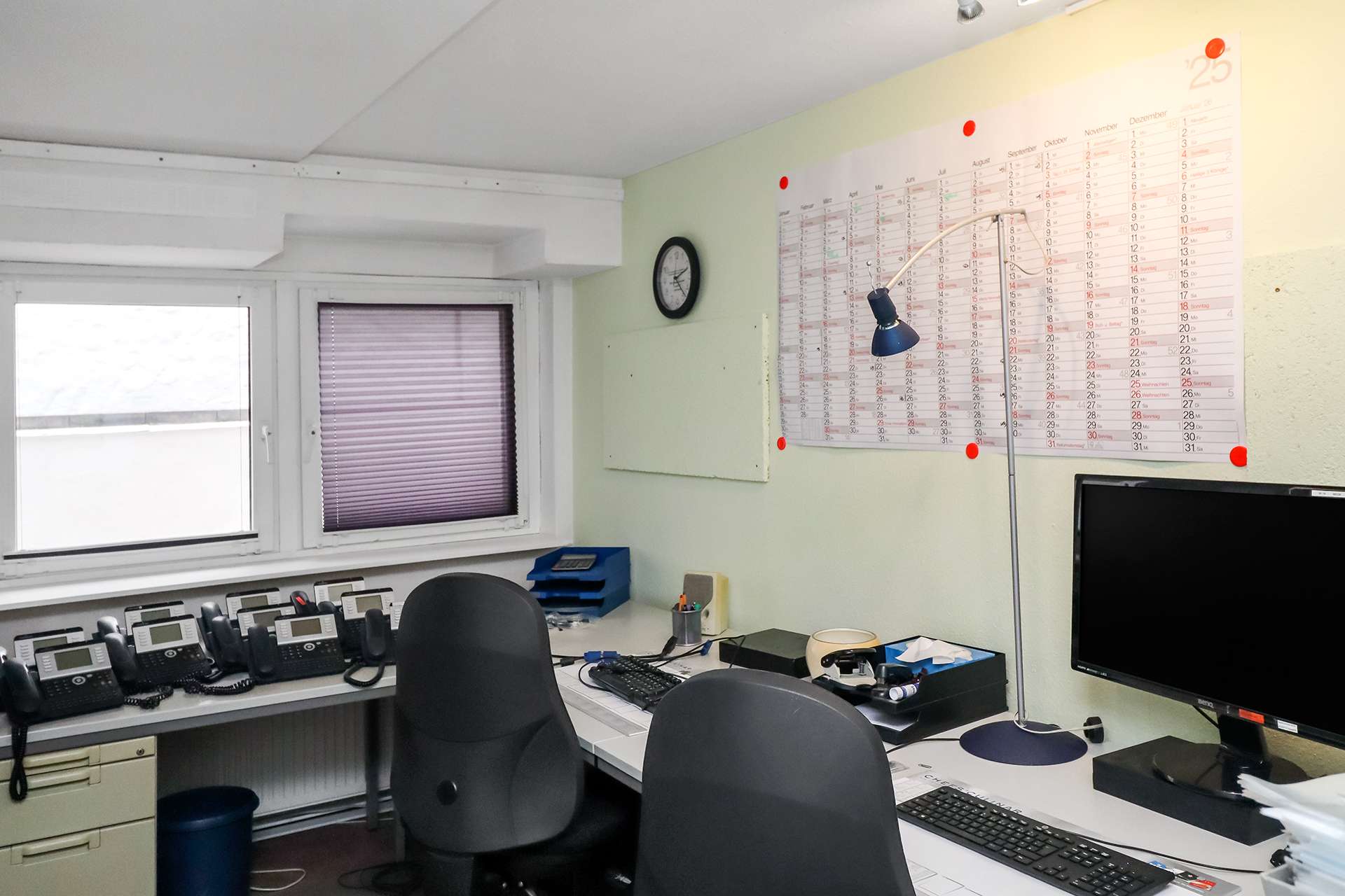 aktuell Büroraum im Keller