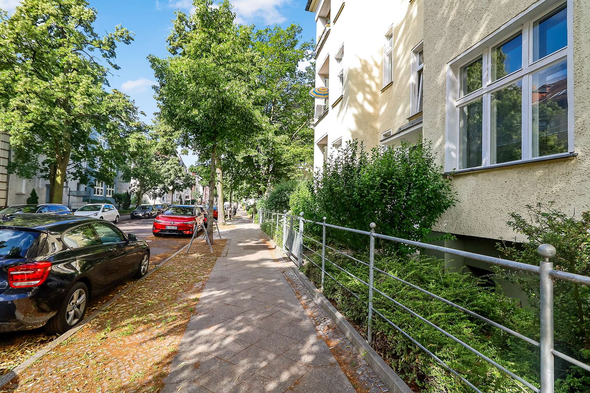 Straßenansicht
