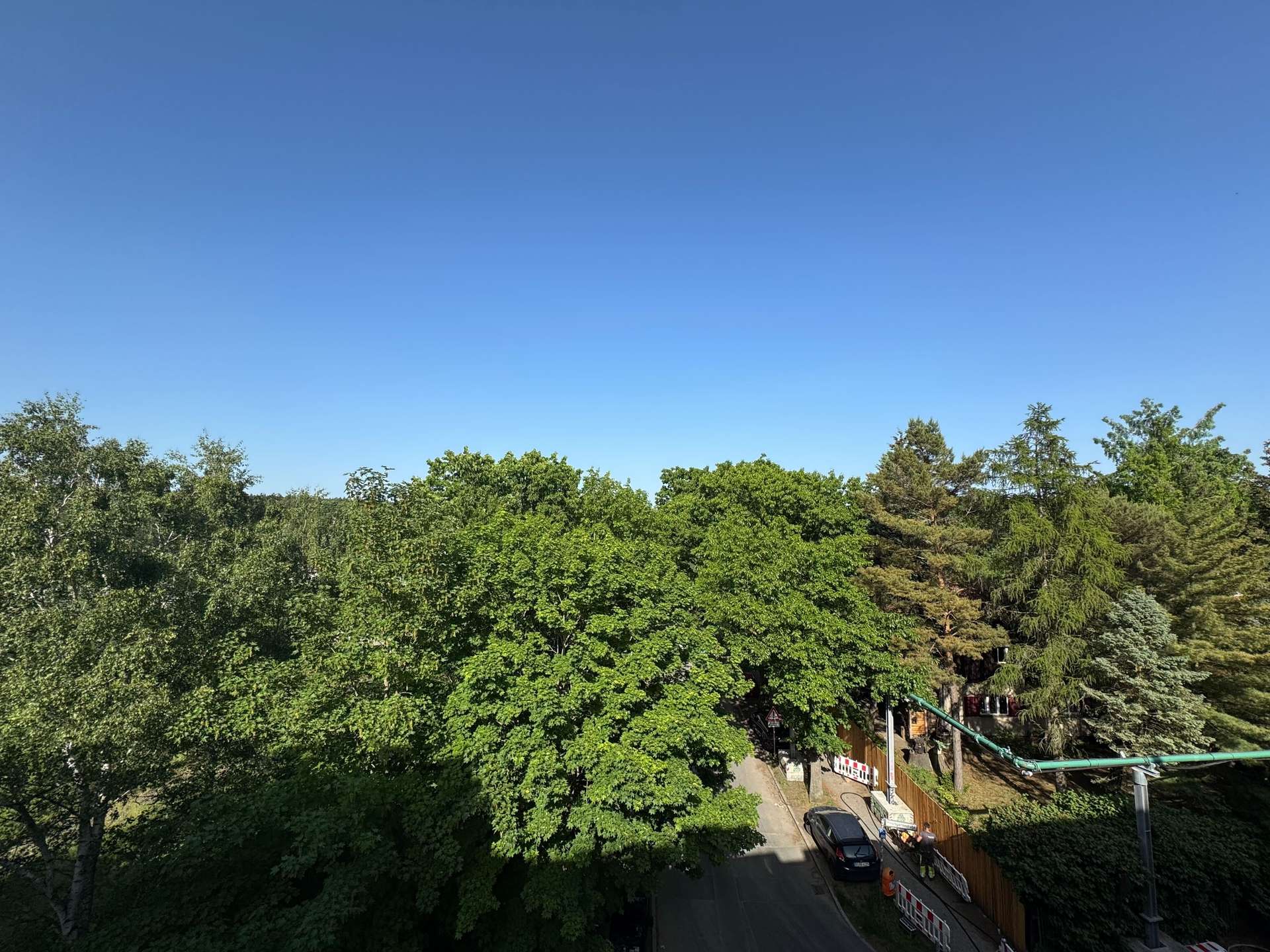 Aussicht vom Balkon 3. OG links