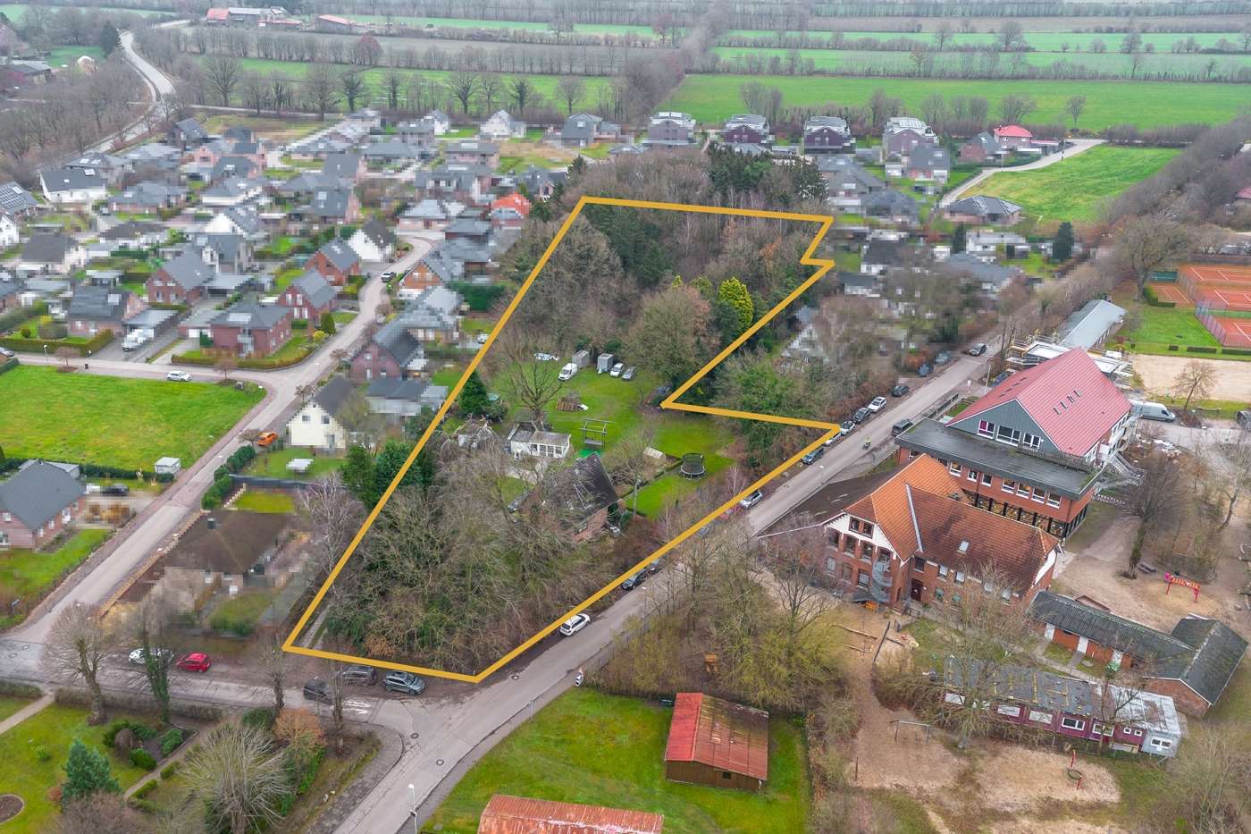 Großenaspe | Großes Baugrundstück in zentraler Lage – sofort bebaubar & mit Zukunftspotenzial – Bild 1