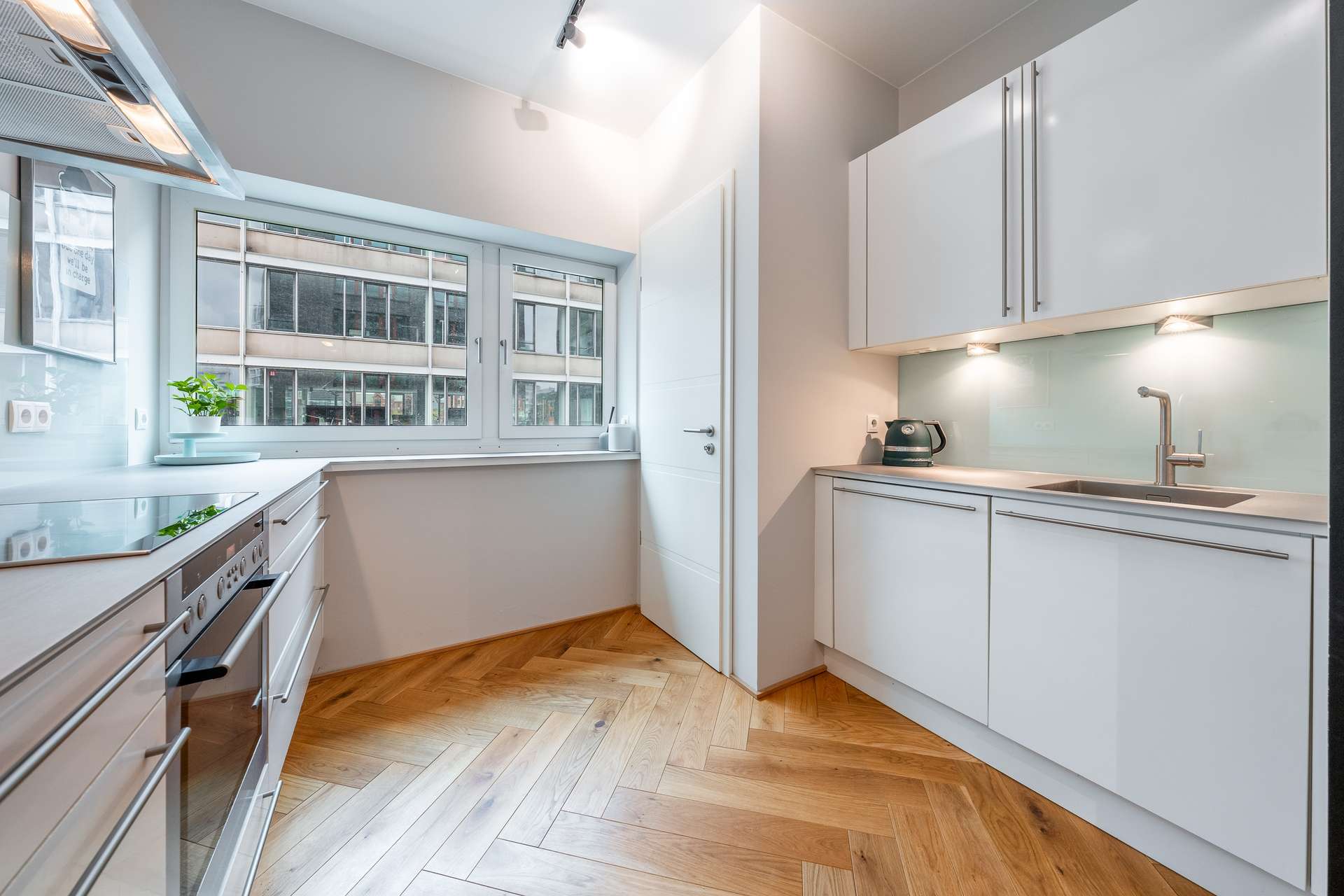 Zwischen Wasser und Elbphilharmonie – Exklusive 3-Zimmer-Wohnung in der HafenCity – Bild 9